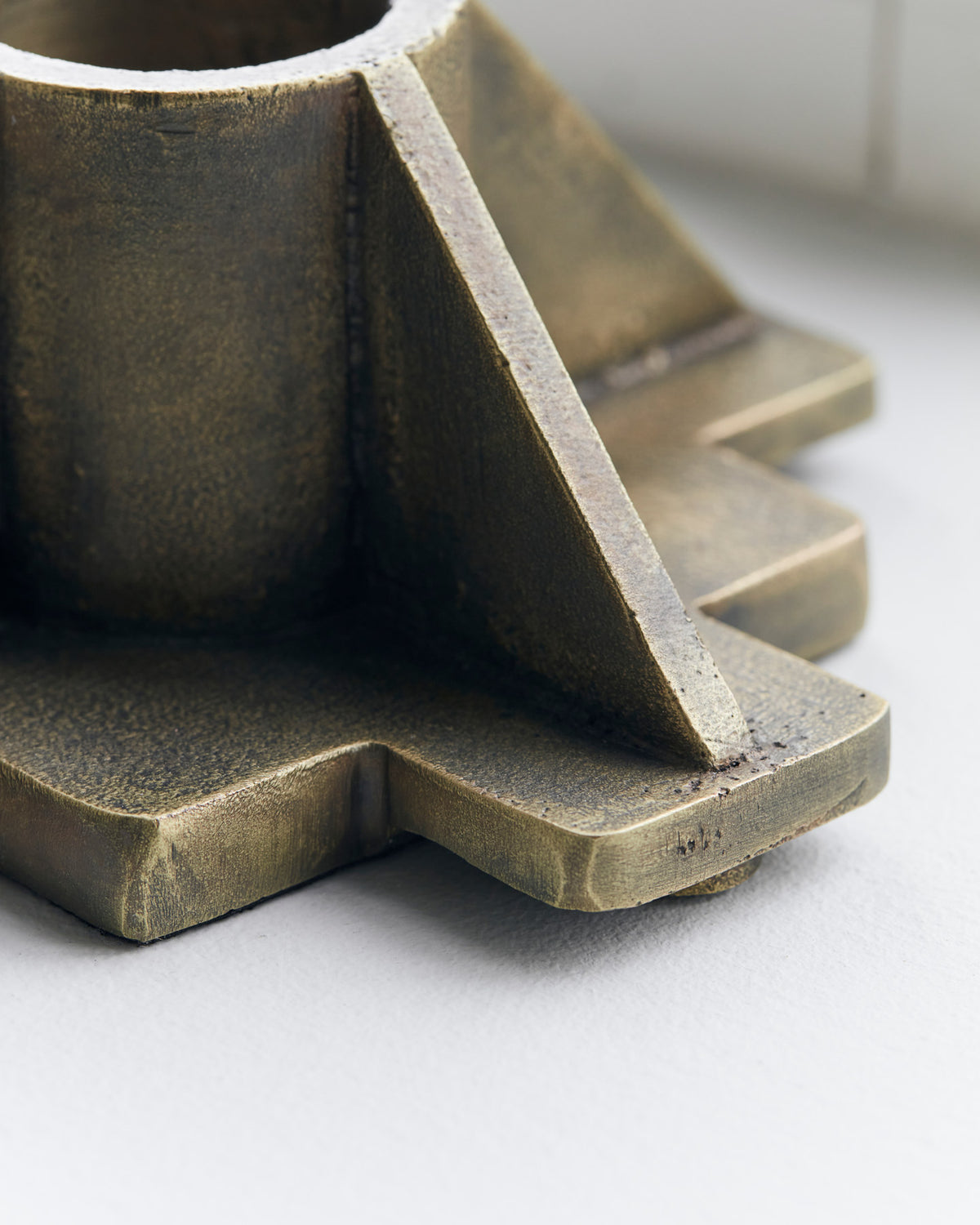 Kerzenständer, Castle in Antikes Messing präsentiert im Onlineshop von KAQTU Design AG. Kerzenständer ist von House Doctor