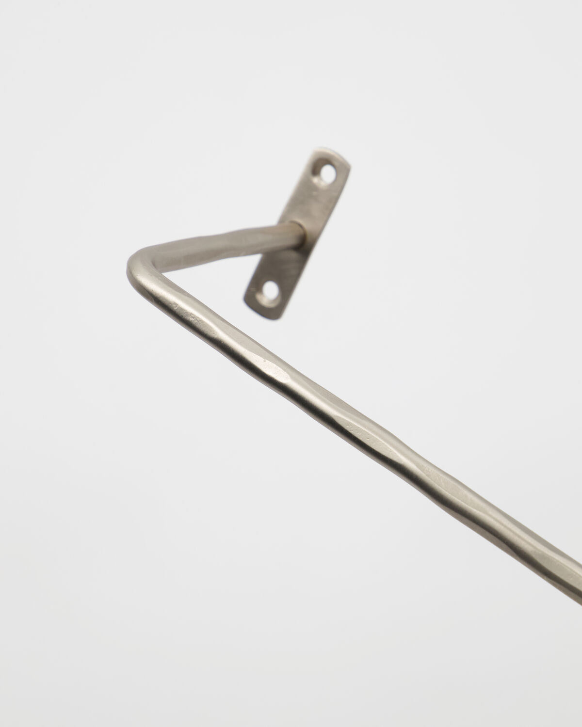 Handtuchhalter, HDWelo, Gebürstetes Silber-Finish in Gebürstetes Silber-Finish präsentiert im Onlineshop von KAQTU Design AG. Handtuchhalter ist von House Doctor