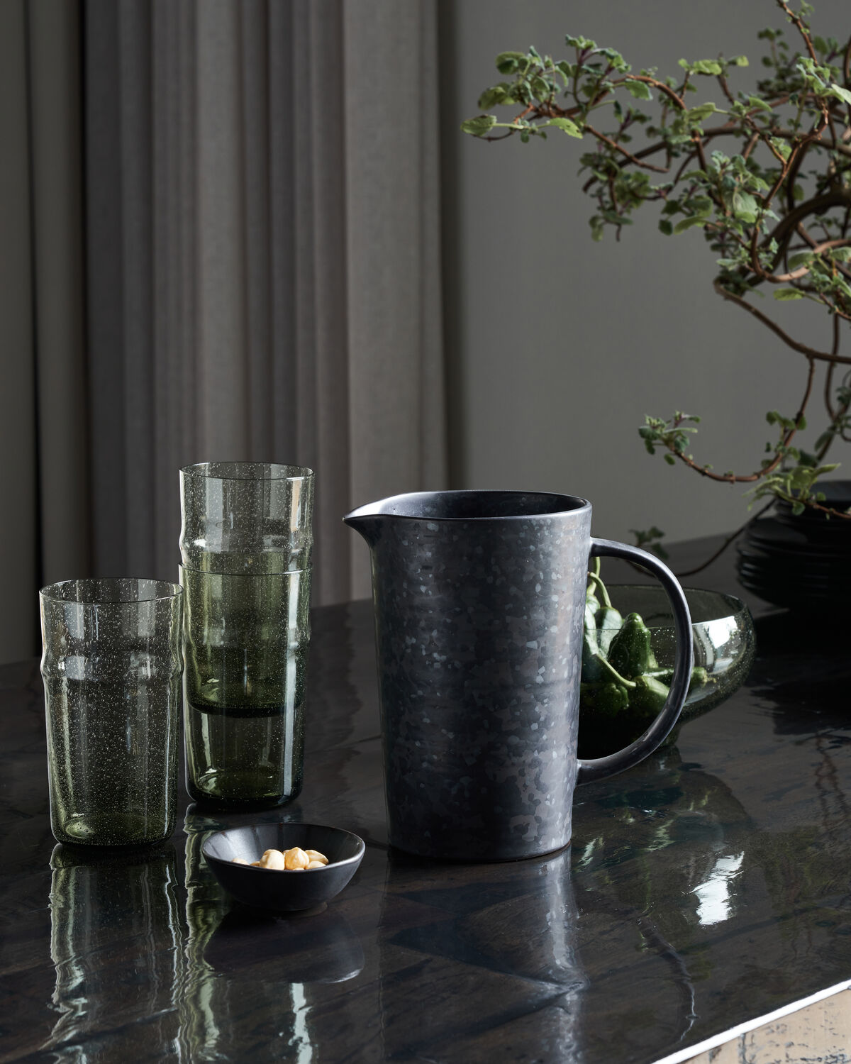 Kanne, HDPion, Schwarz/Braun in Schwarz/Braun präsentiert im Onlineshop von KAQTU Design AG. Krug ist von House Doctor