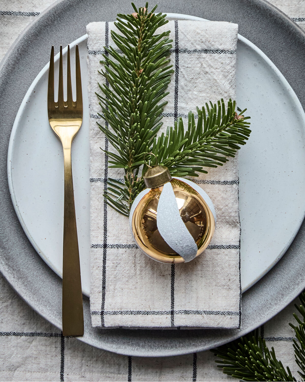 Ornamente, HDTwister, Weiß;Gold in Weiß, Gold präsentiert im Onlineshop von KAQTU Design AG. Weihnachtszubehör ist von House Doctor