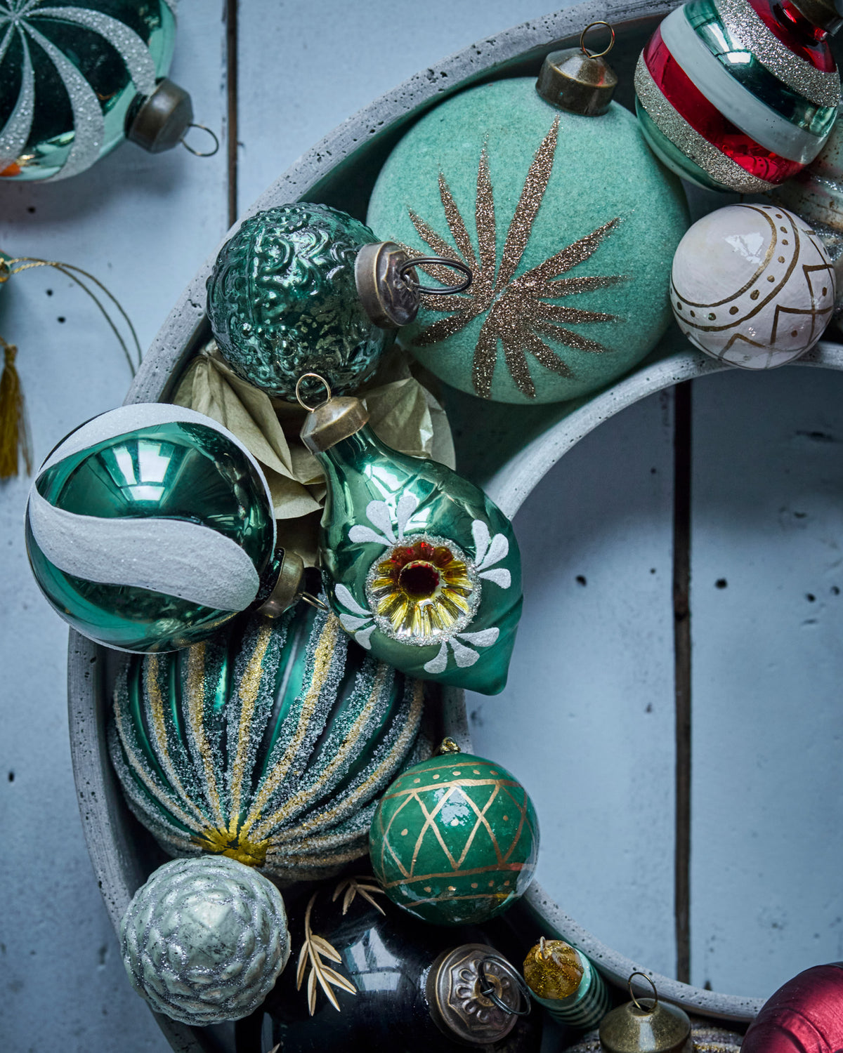 Ornamente, HDNostal, Grün in Grün präsentiert im Onlineshop von KAQTU Design AG. Ornament ist von House Doctor