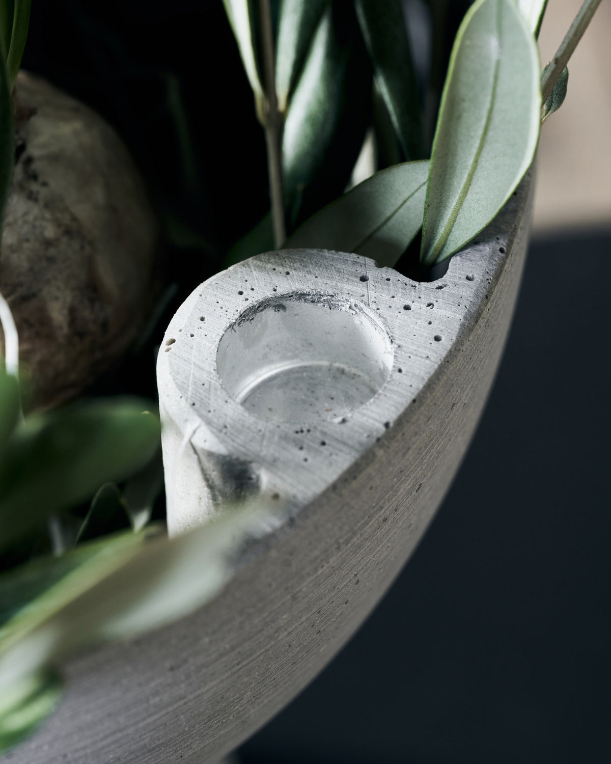 Kerzenständer, HDMarb, Grau in Grau präsentiert im Onlineshop von KAQTU Design AG. Kerzenständer ist von House Doctor