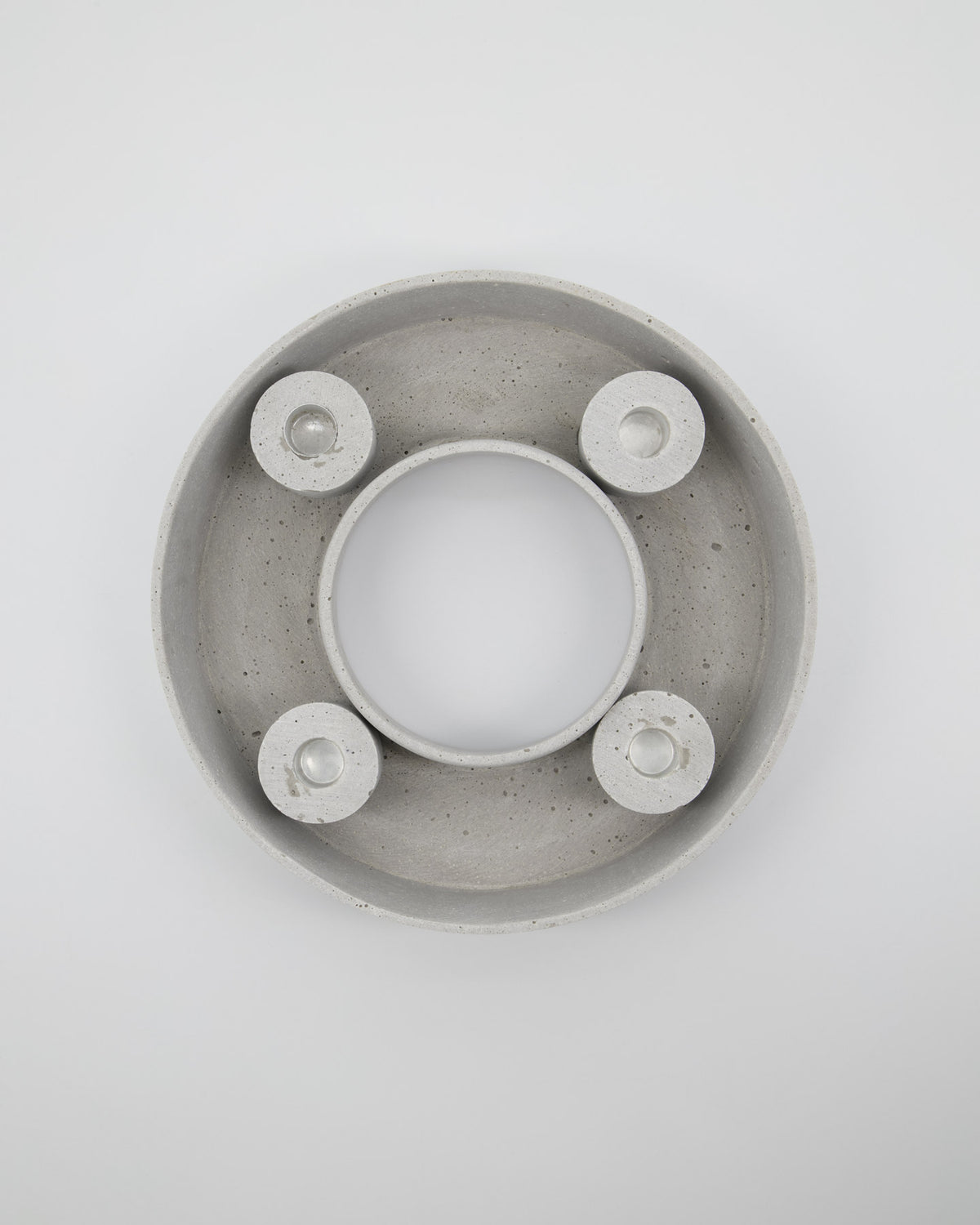 Kerzenständer, The Ring in Grau präsentiert im Onlineshop von KAQTU Design AG. Kerzenständer ist von House Doctor