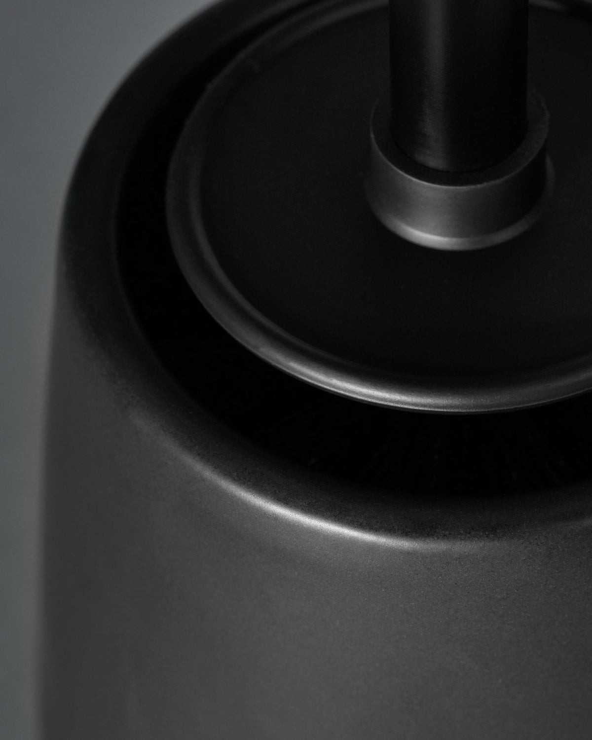 Klobürste, HDEdga, Schwarz in Schwarz präsentiert im Onlineshop von KAQTU Design AG. Badzubehör ist von House Doctor