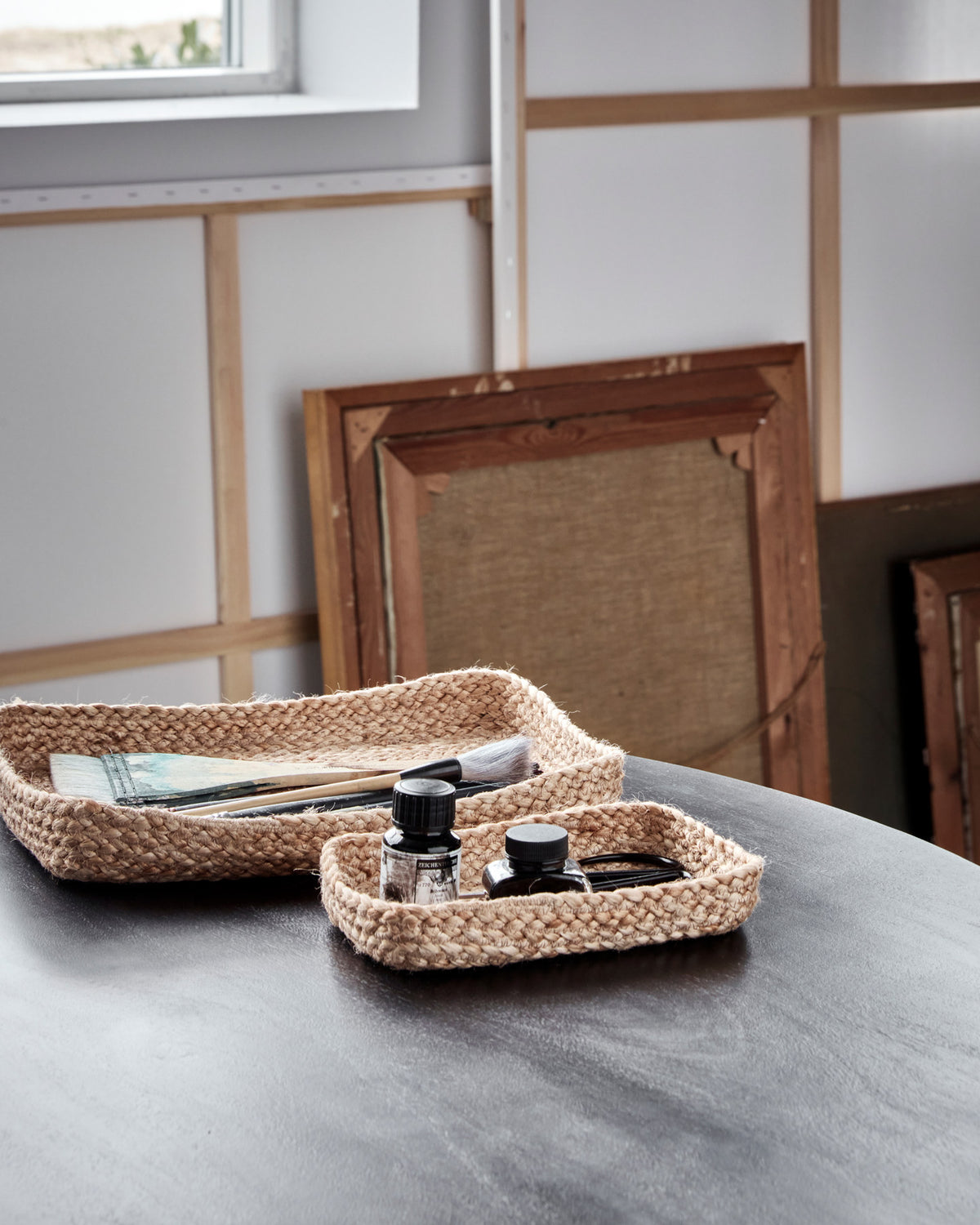 Tabletts, HDThere, Natur in Natur präsentiert im Onlineshop von KAQTU Design AG. Aufbewahrungskorb ist von House Doctor