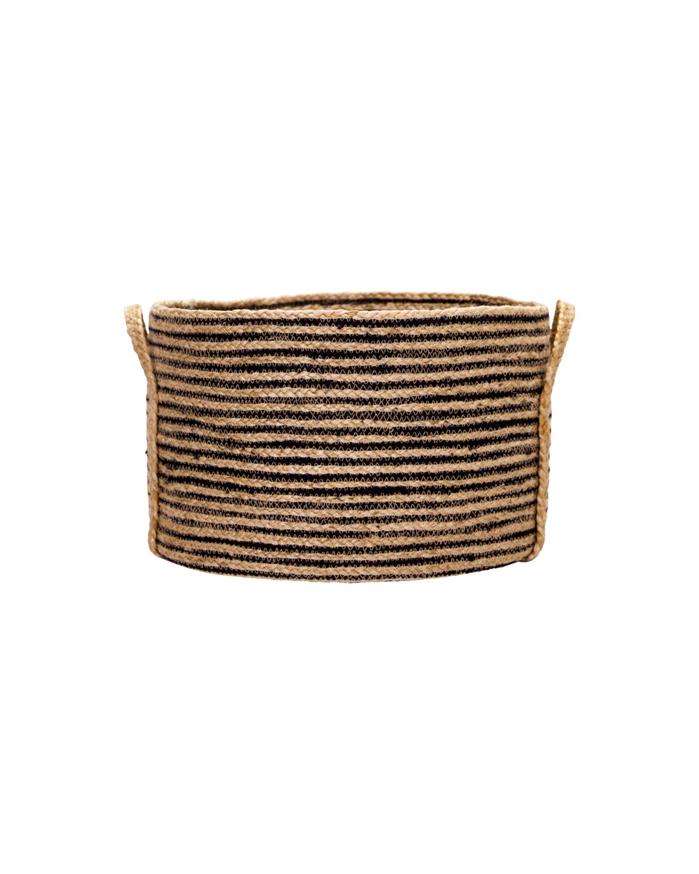 Der HDDungi Aufbewahrungskorb von House Doctor vereint elegantes Design und praktische Funktionalität. Handgefertigt aus nachhaltiger Jute, ideal für stilvolle Ordnung.