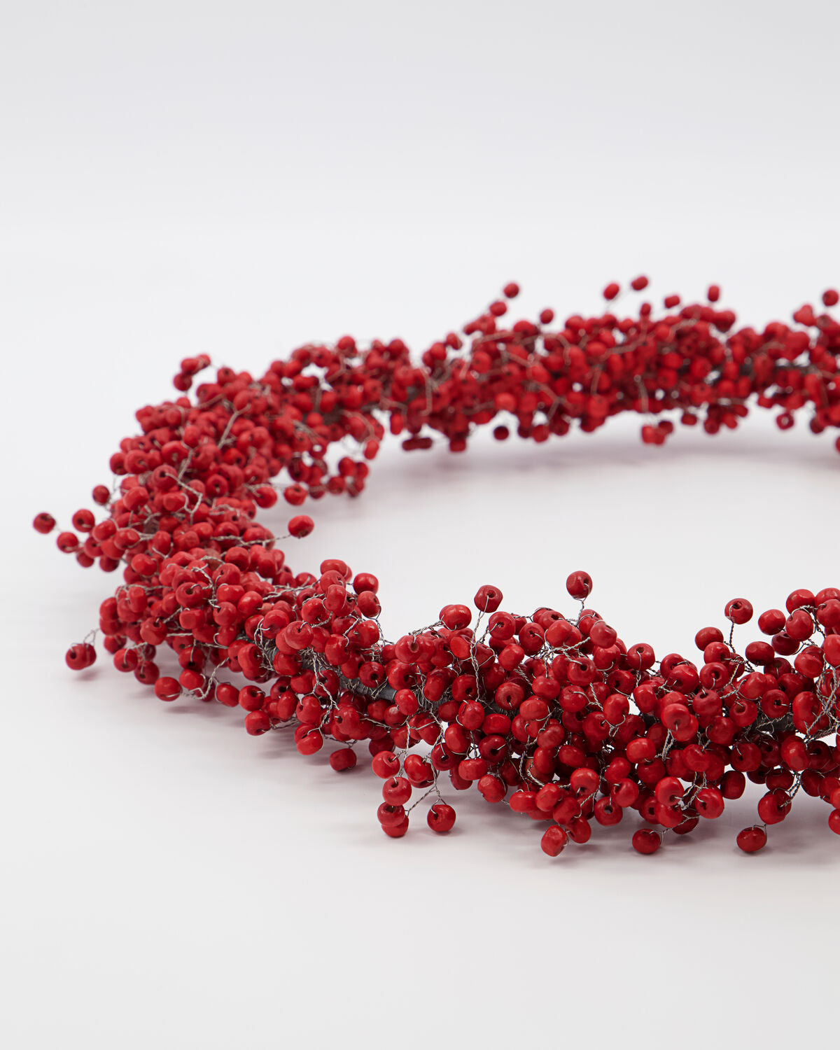 Kranz, Winther in Rot präsentiert im Onlineshop von KAQTU Design AG. Weihnachtskränze ist von House Doctor