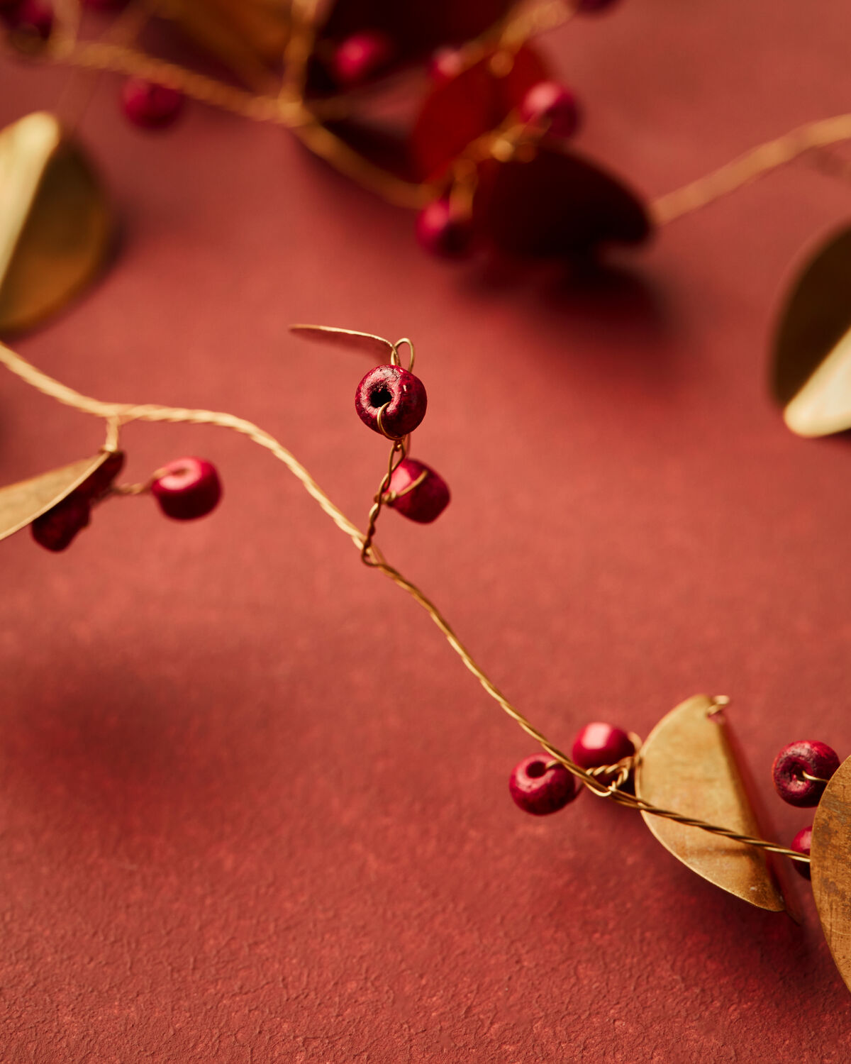 Girlande, HDLeafi, Messing-finish in Messing-finish präsentiert im Onlineshop von KAQTU Design AG. Weihnachtszubehör ist von House Doctor