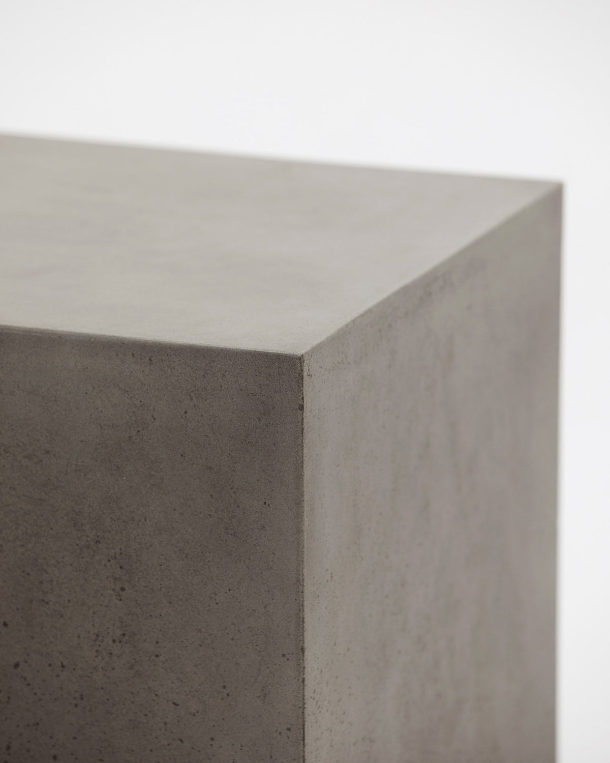 Bank, Ceme in Grau präsentiert im Onlineshop von KAQTU Design AG. Gartenbank ist von House Doctor