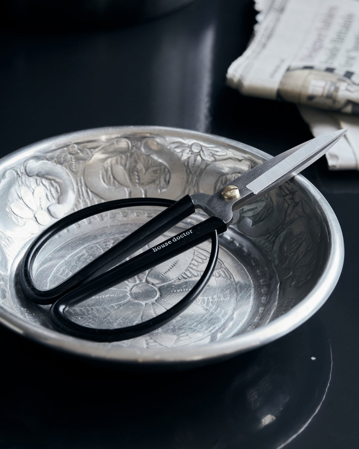 Schere, Shears in Black/Silver präsentiert im Onlineshop von KAQTU Design AG. Büromaterial ist von House Doctor