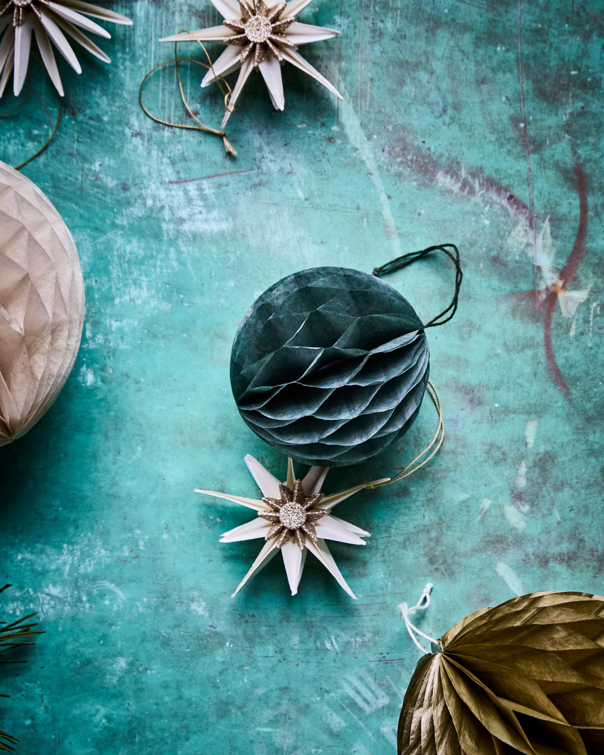 Ornamente, HDOrb, Grün in Grün präsentiert im Onlineshop von KAQTU Design AG. Weihnachtszubehör ist von House Doctor