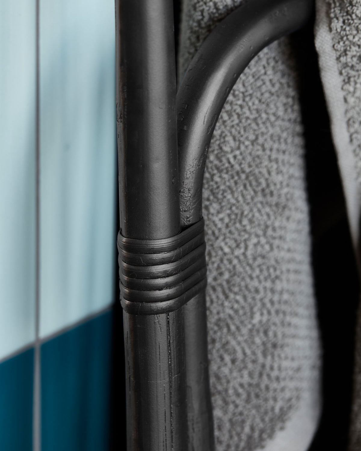 Deko-Leiter, HDLadder, Schwarz in Schwarz präsentiert im Onlineshop von KAQTU Design AG. Kleiderständer ist von House Doctor