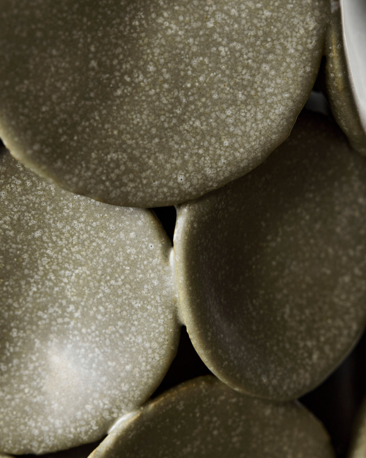 Vase, HDDot, Khaki in Khaki präsentiert im Onlineshop von KAQTU Design AG. Vase ist von House Doctor