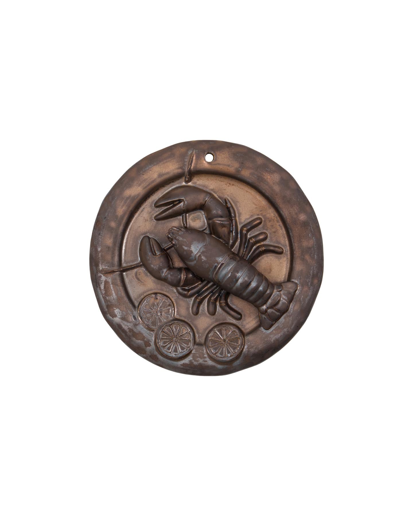 Verleihen Sie Ihrem Raum mit dem Wandobjekt HDPlate Braun von House Doctor maritimen Charme. Handgefertigte Wandteller aus Metall mit einzigartigen Reliefmotiven.