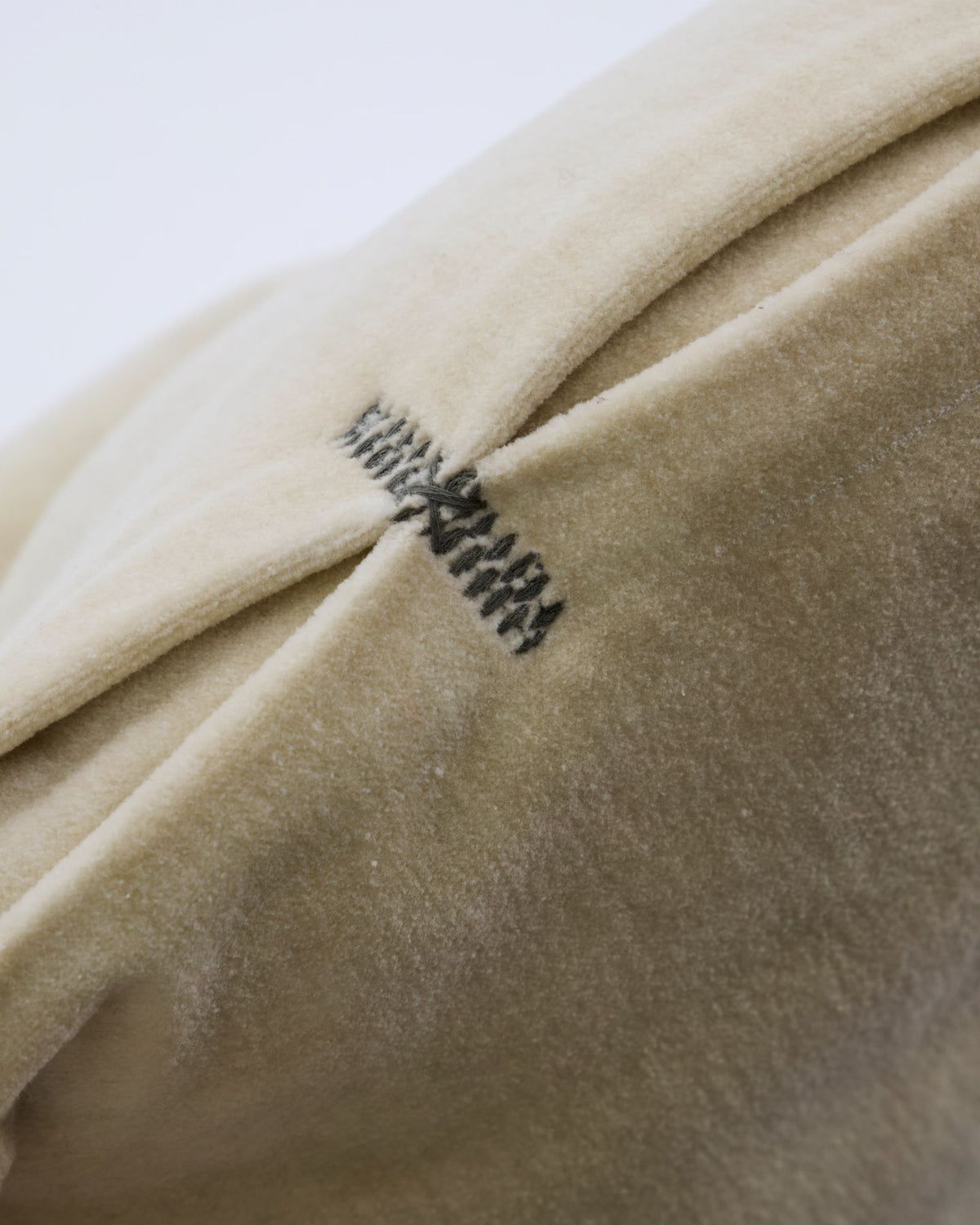 Kissenbezug, HDVelvet, Sand in Sand präsentiert im Onlineshop von KAQTU Design AG. Deko Kissenbezug ist von House Doctor