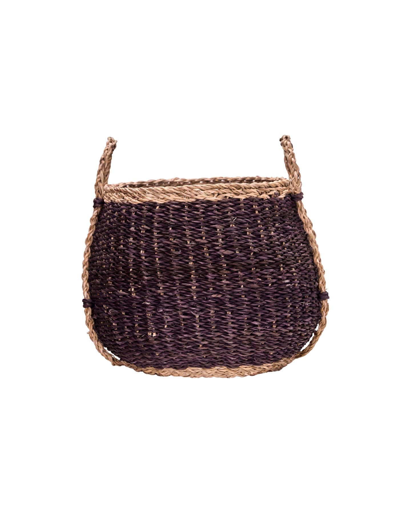 Entdecken Sie die handgefertigten Aufbewahrungskörbe HDRangi in Pflaume von House Doctor. Ideal für stilvolle und praktische Aufbewahrung in jedem Raum.