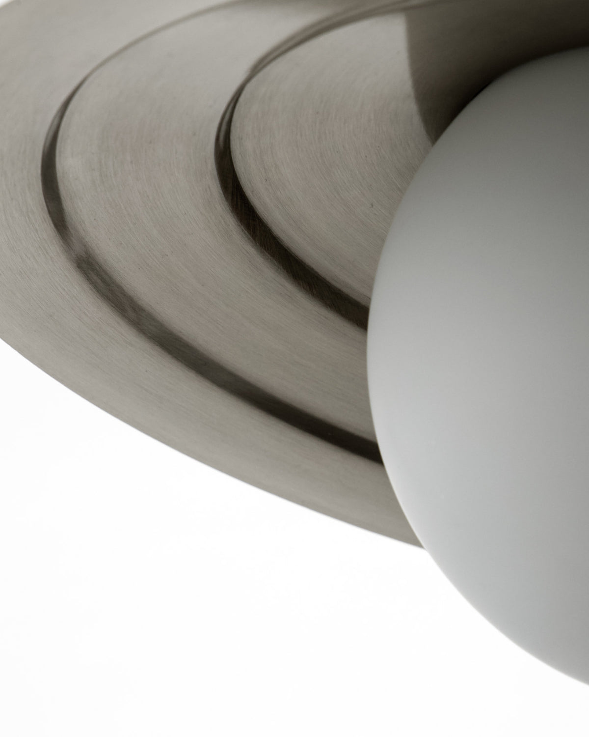 Lampe, HDCoin, Gebürstetes Silber-Finish,Mattweiss in Gebürstetes Silber-Finish, Mattweiß präsentiert im Onlineshop von KAQTU Design AG. Pendelleuchte ist von House Doctor