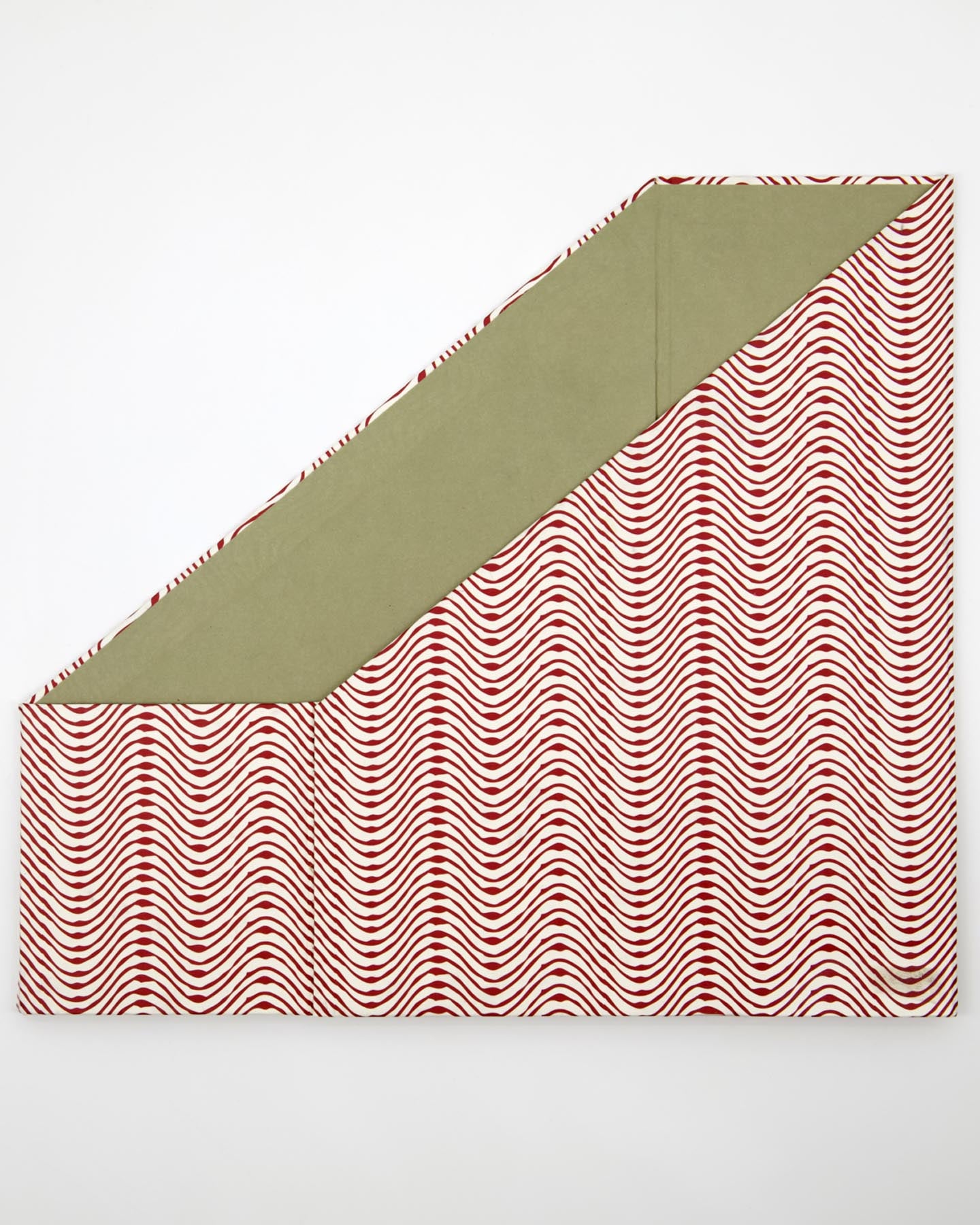 Gestalten Sie Ihr Zuhause mit dem auffälligen Zeitschriftenständer HDKeep in Rot von House Doctor – stilvoll und praktisch zugleich!