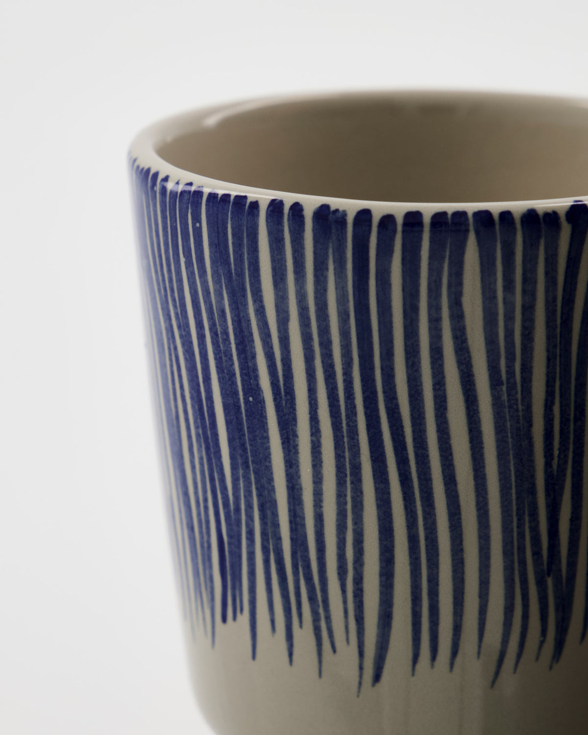 Tasse, HDDiva, Off-White,Blau in Off-White, Blau präsentiert im Onlineshop von KAQTU Design AG. Kanne ist von House Doctor