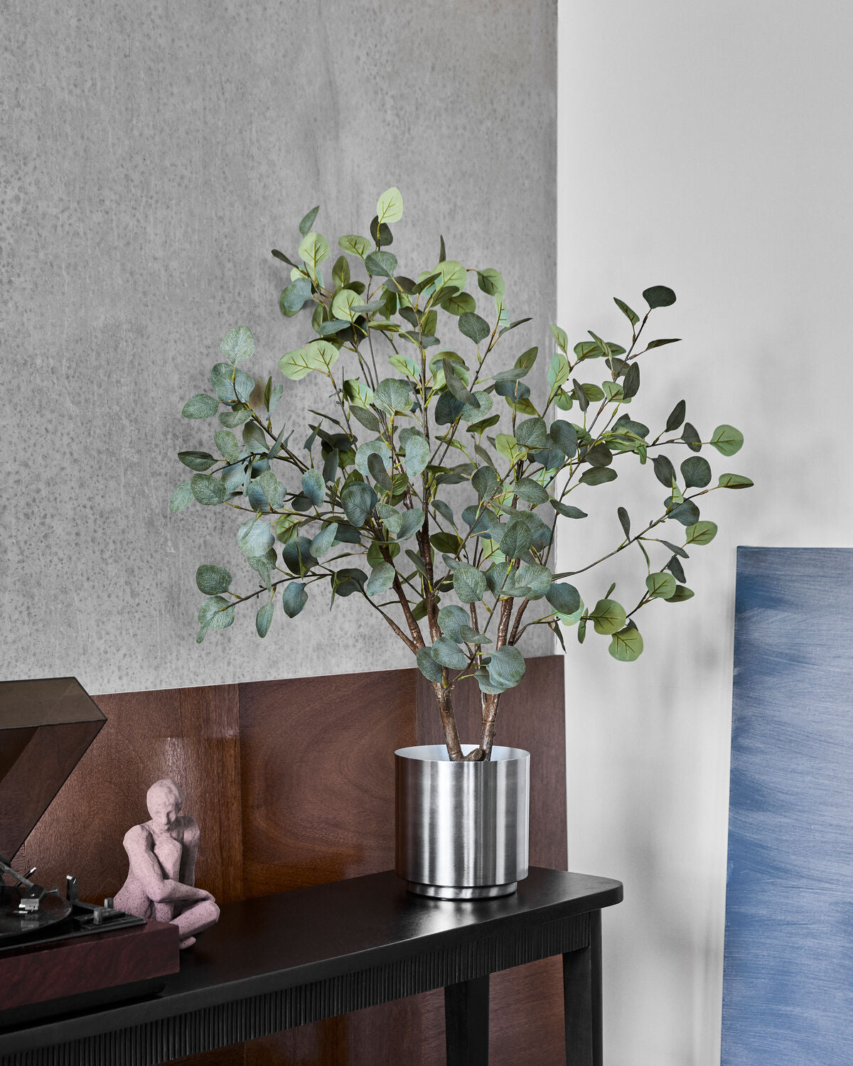 Künstliche Pflanze, HDEucalyptus, Grau, Grün in Grey präsentiert im Onlineshop von KAQTU Design AG. Kunstpflanze ist von House Doctor