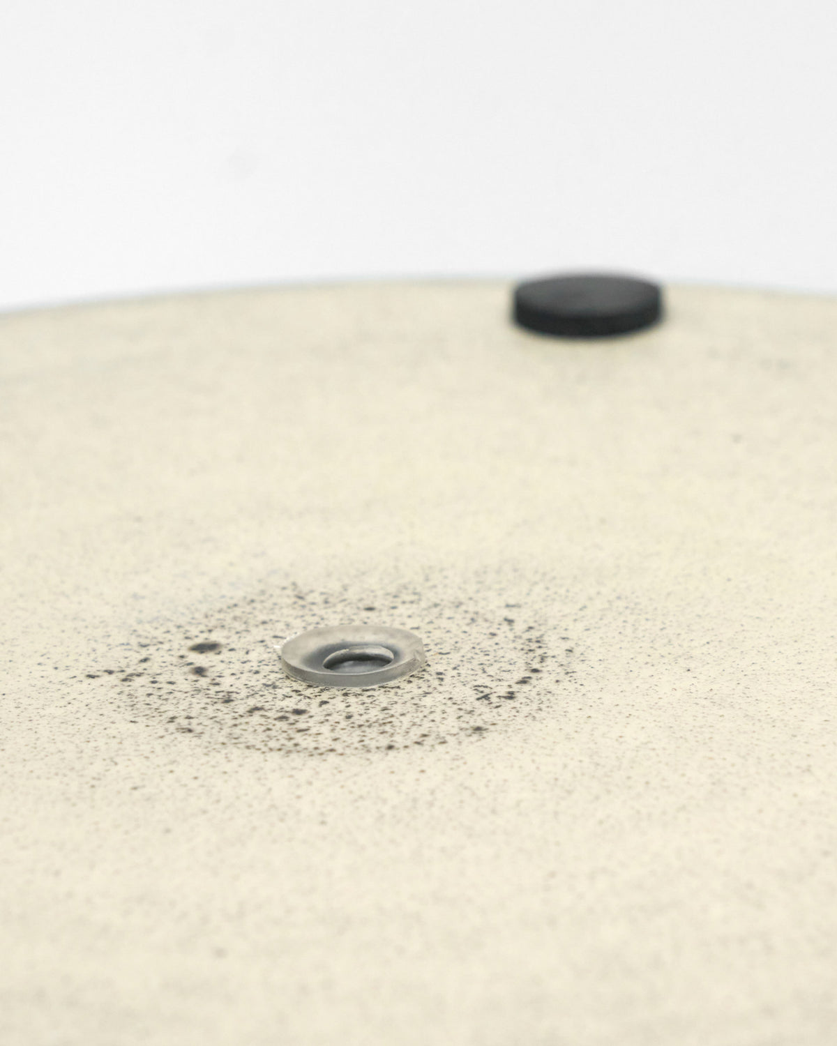 Pflanzentopf HDPepple von House Doctor in Sand, aus mattem Eisen, runde schlichte Form