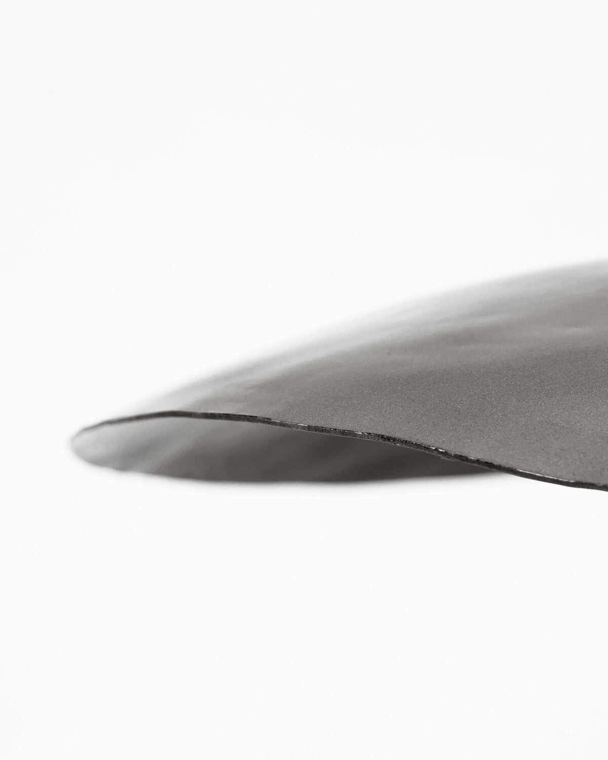 Moderner Lampenschirm in gebürstetem Silber von House Doctor, perfekt für eine zeitgemäße und elegante Raumgestaltung.