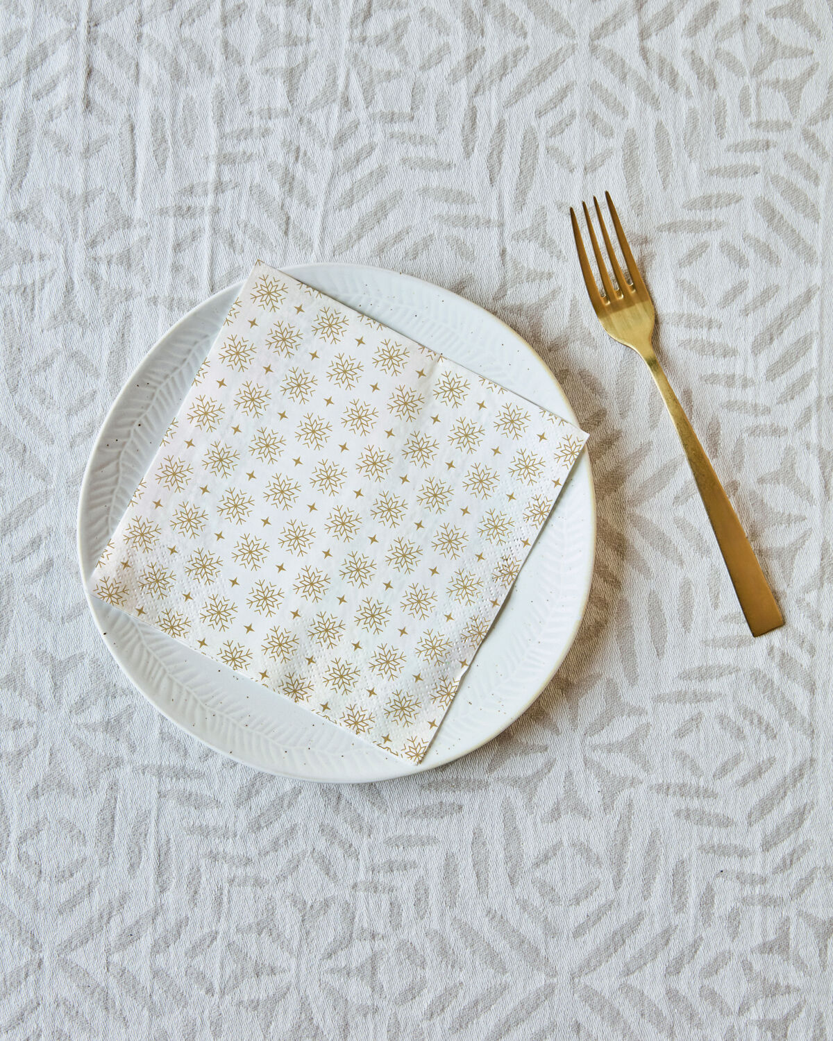 Servietten, HDSnowflakes, Weiß, Gold in White präsentiert im Onlineshop von KAQTU Design AG. Weihnachtszubehör ist von House Doctor