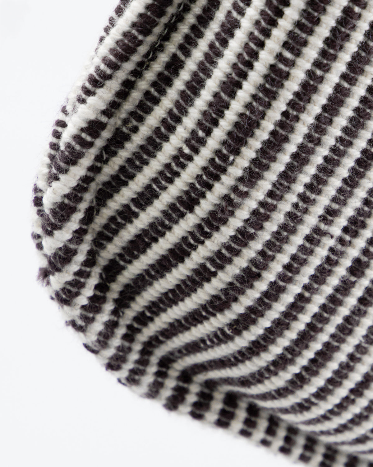 Sitzkissen, HDCuun, Schwarz, Off-White in Black präsentiert im Onlineshop von KAQTU Design AG. Sitzkissen ist von House Doctor