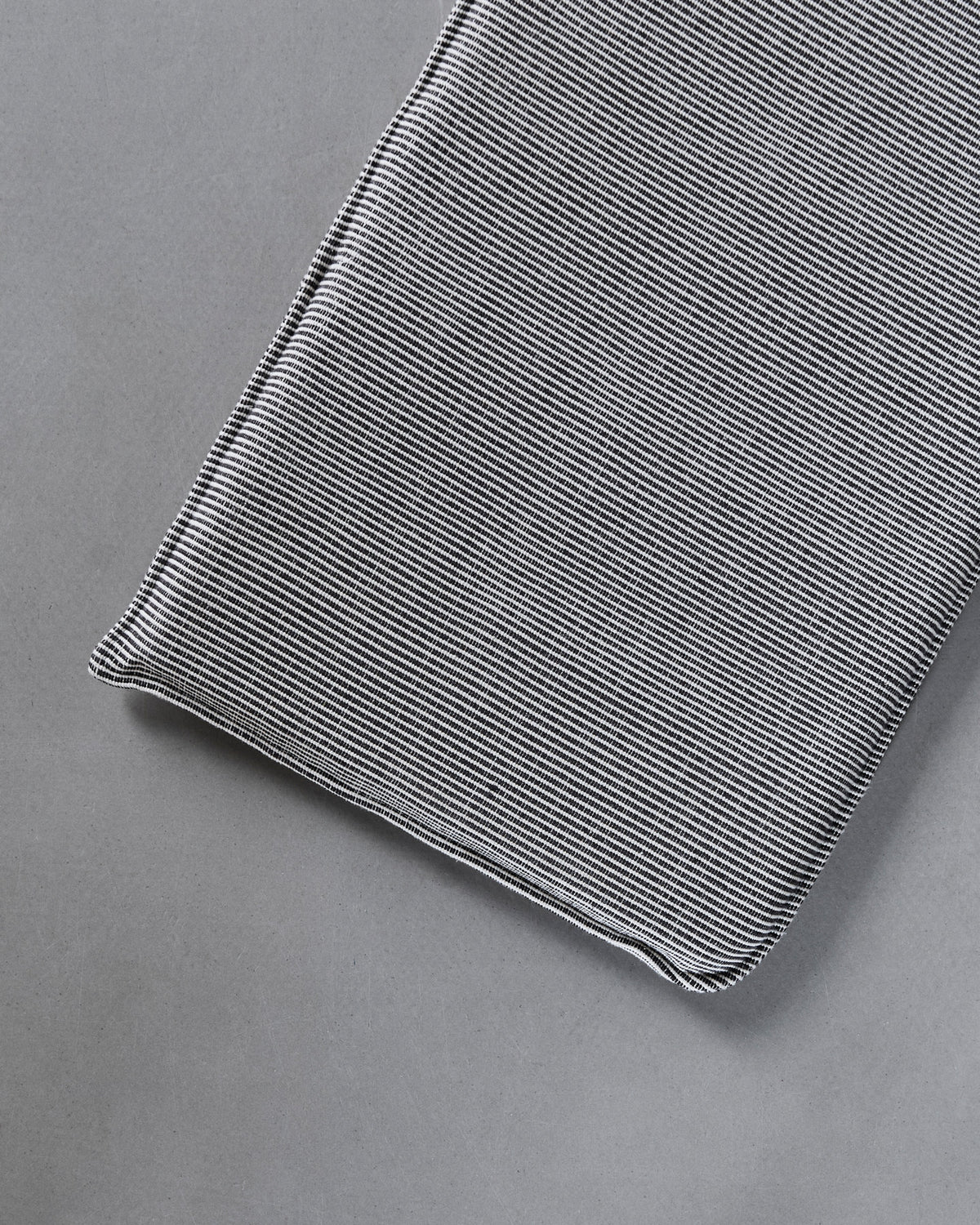 Sitzkissen, HDCuun, Schwarz, Off-White in Black präsentiert im Onlineshop von KAQTU Design AG. Sitzkissen ist von House Doctor