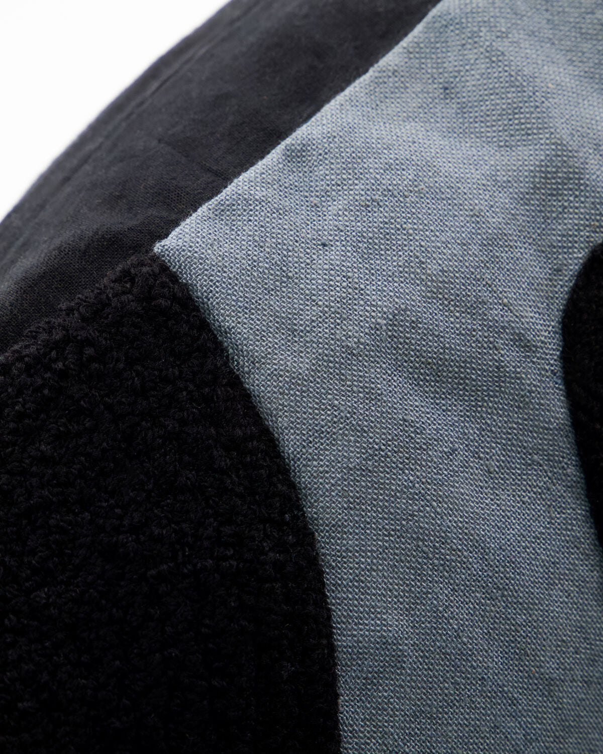 Kissen, HDMiki, Ägäisblau, Schwarz in Aegean blue präsentiert im Onlineshop von KAQTU Design AG. Deko Kissenbezug ist von House Doctor