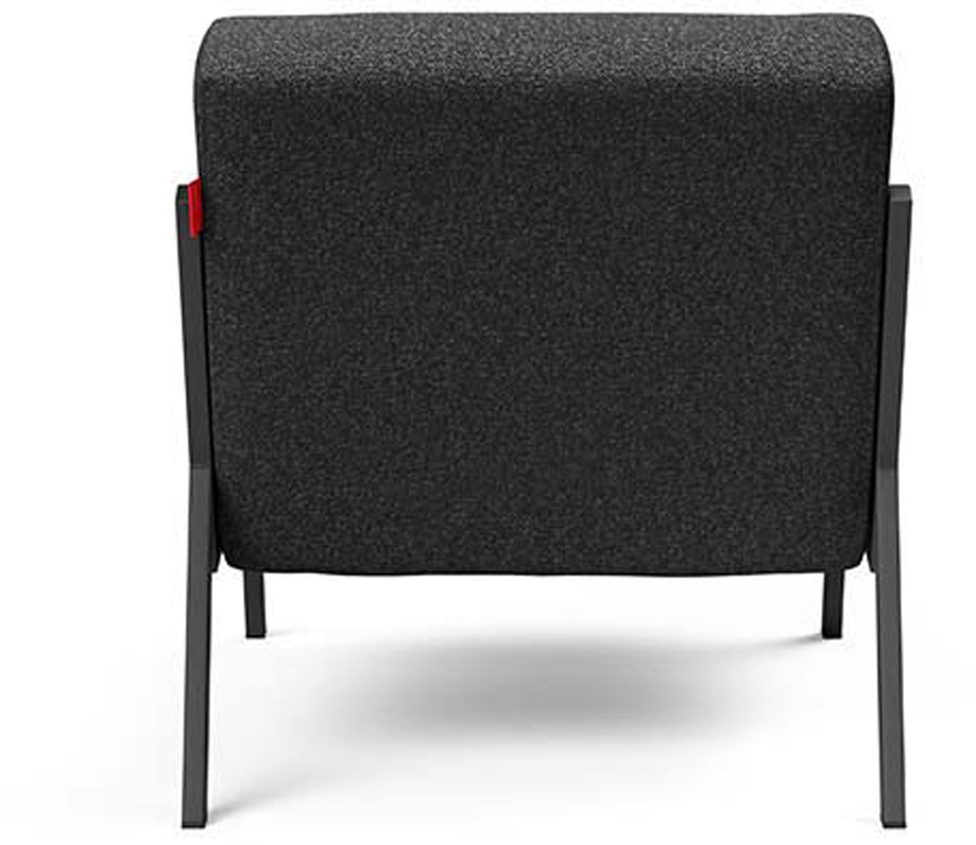 Entdecken Sie den Vikko Sessel von Innovation Living: Elegantes Design, erstklassiger Komfort und umweltfreundliche Materialien für Ihr stilvolles Zuhause.