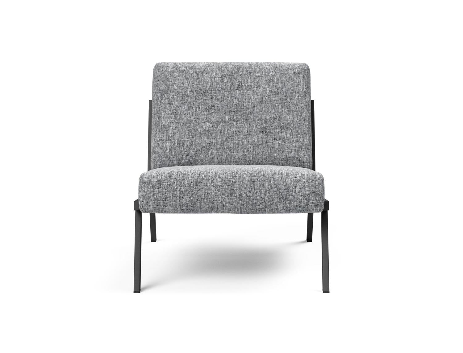 Entdecken Sie den Vikko Sessel von Innovation Living: Elegantes Design, erstklassiger Komfort und umweltfreundliche Materialien für Ihr stilvolles Zuhause.