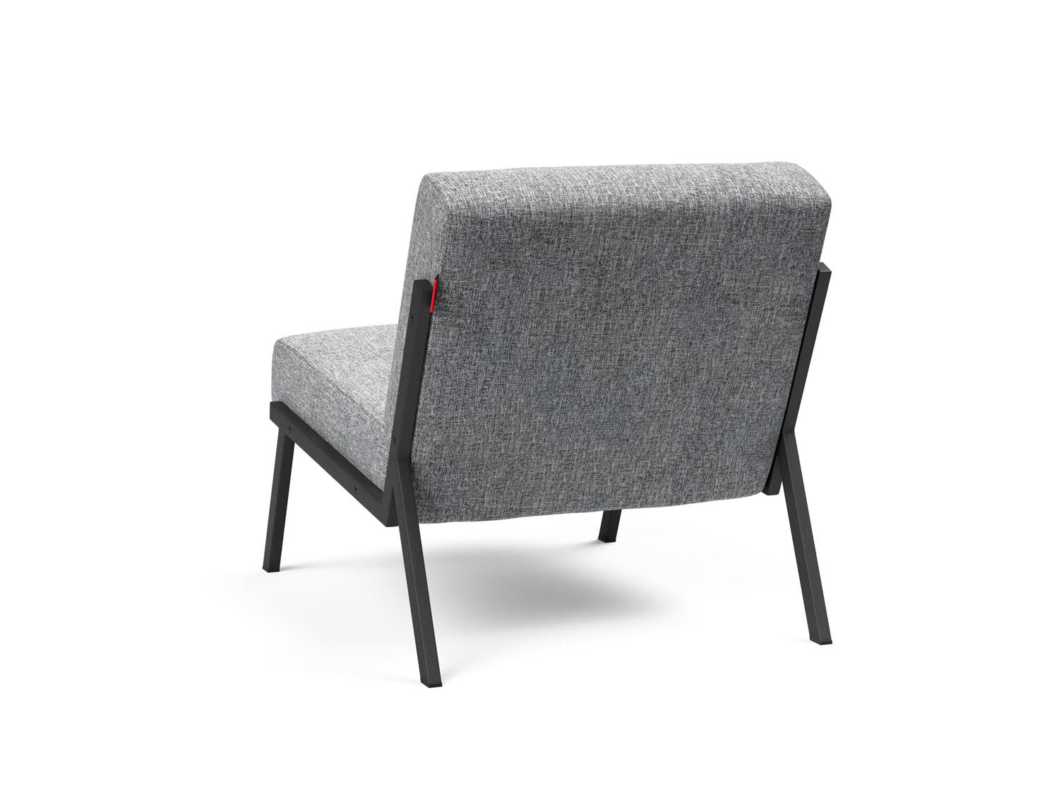 Entdecken Sie den Vikko Sessel von Innovation Living: Elegantes Design, erstklassiger Komfort und umweltfreundliche Materialien für Ihr stilvolles Zuhause.