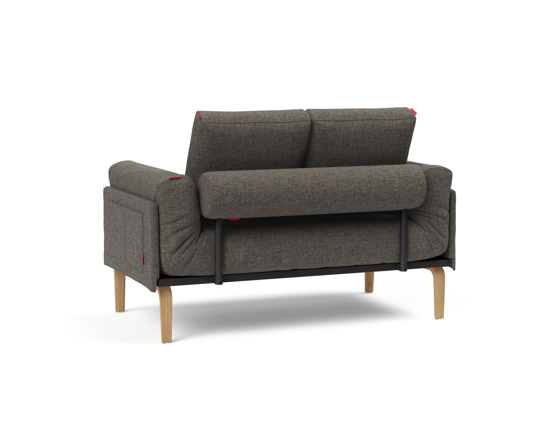 Entdecken Sie das Rollo Bow Klappsofa 80 von Innovation Living – ein flexibles Tagesbett, das modernes Design und höchsten Komfort für kleine Räume bietet.
