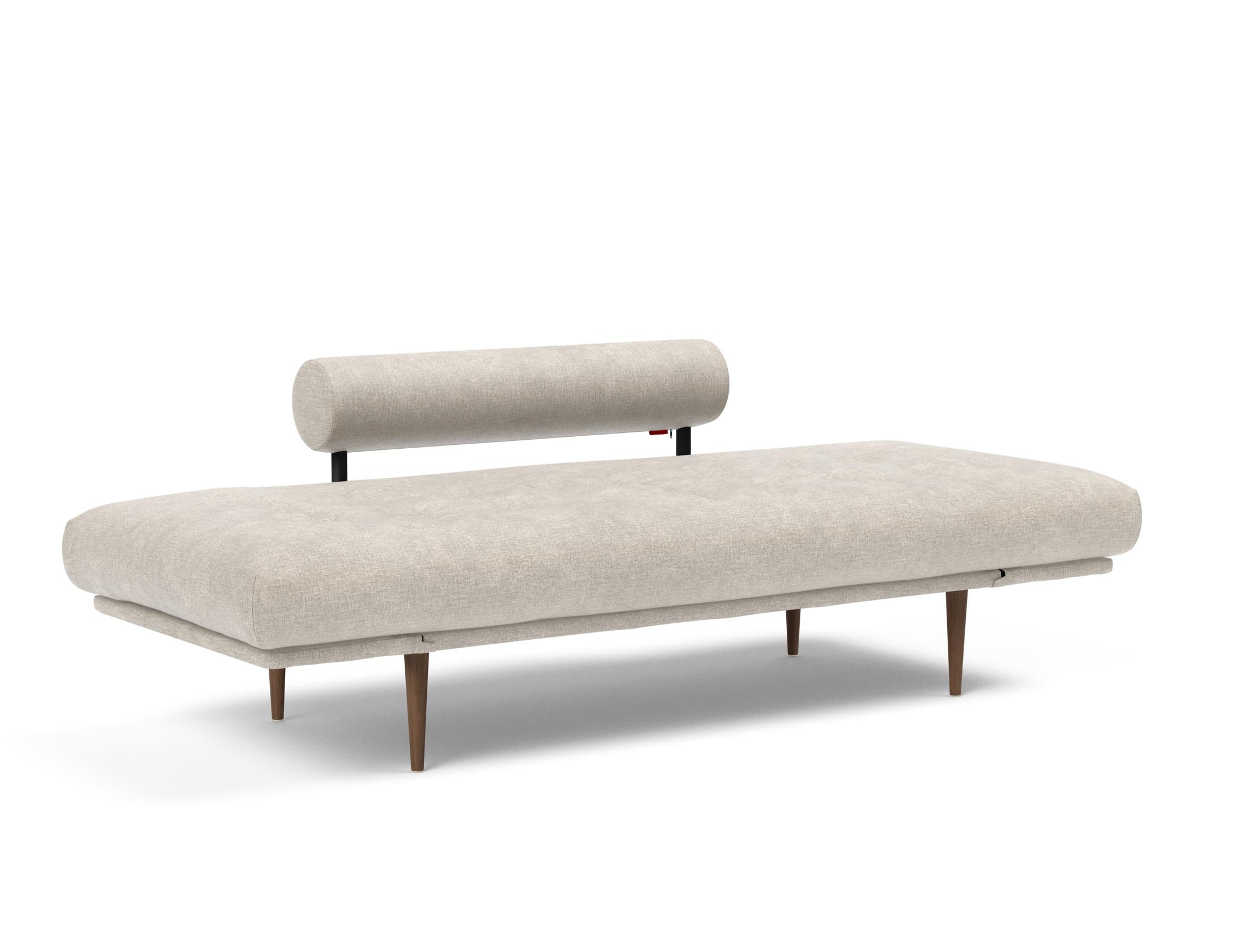 Entdecken Sie das Rollo Styletto Klappsofa 80 von Innovation Living – stilvolles Design trifft auf flexible Nutzung als Bettsofa.