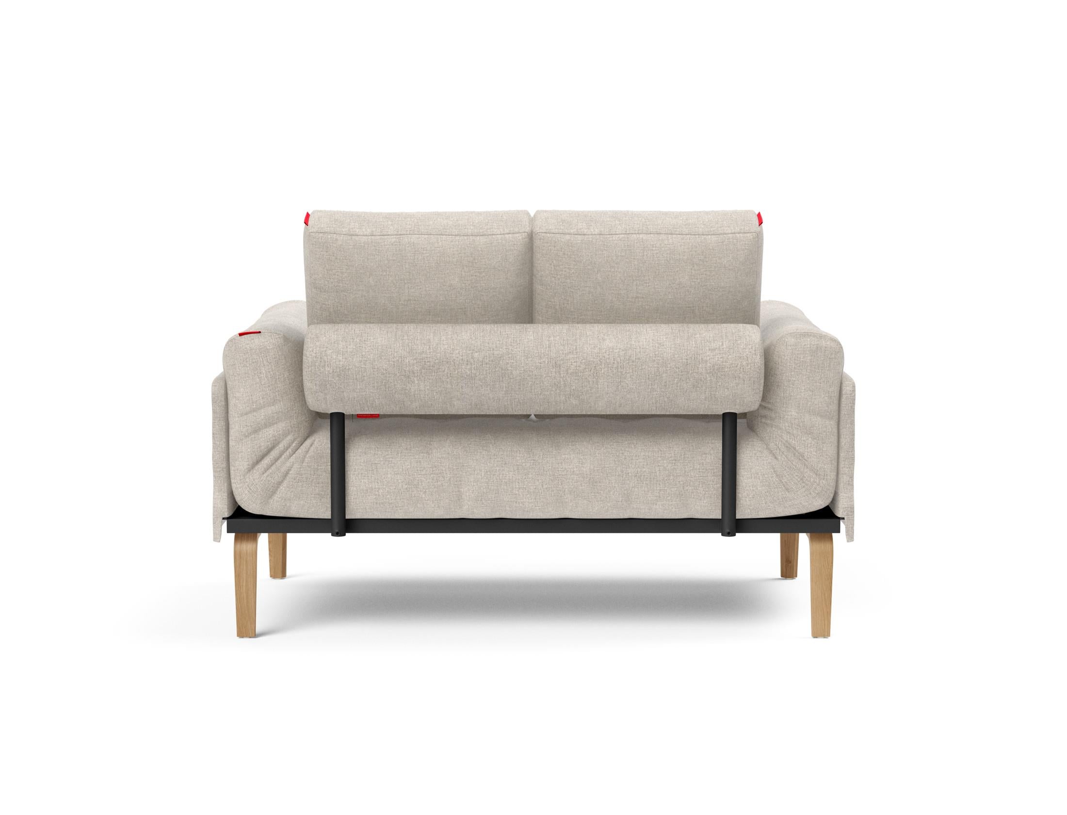 Erleben Sie das Rollo Bow Klappsofa 80 von Innovation Living – ein stilvolles, anpassbares Tagesbett, ideal für kompakte Wohnräume und Gäste.