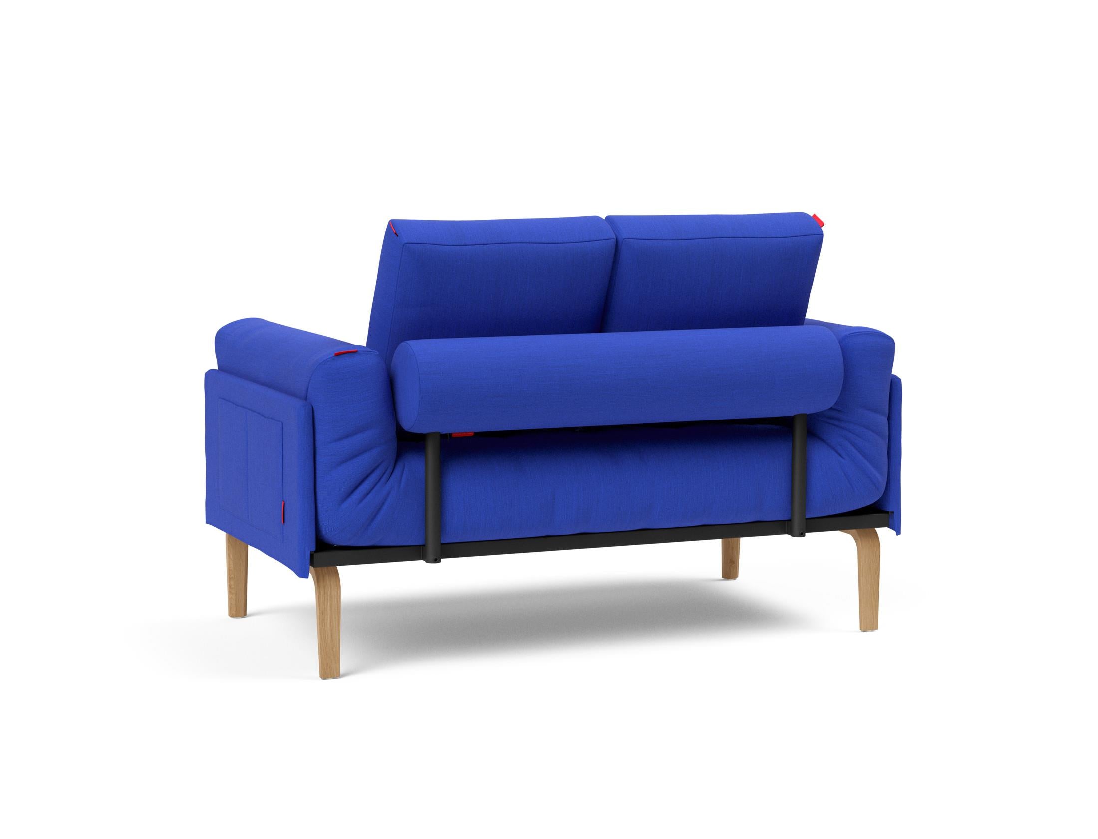 Erleben Sie das Rollo Bow Klappsofa 80 von Innovation Living – ein stilvolles, anpassbares Tagesbett, ideal für kompakte Wohnräume und Gäste.