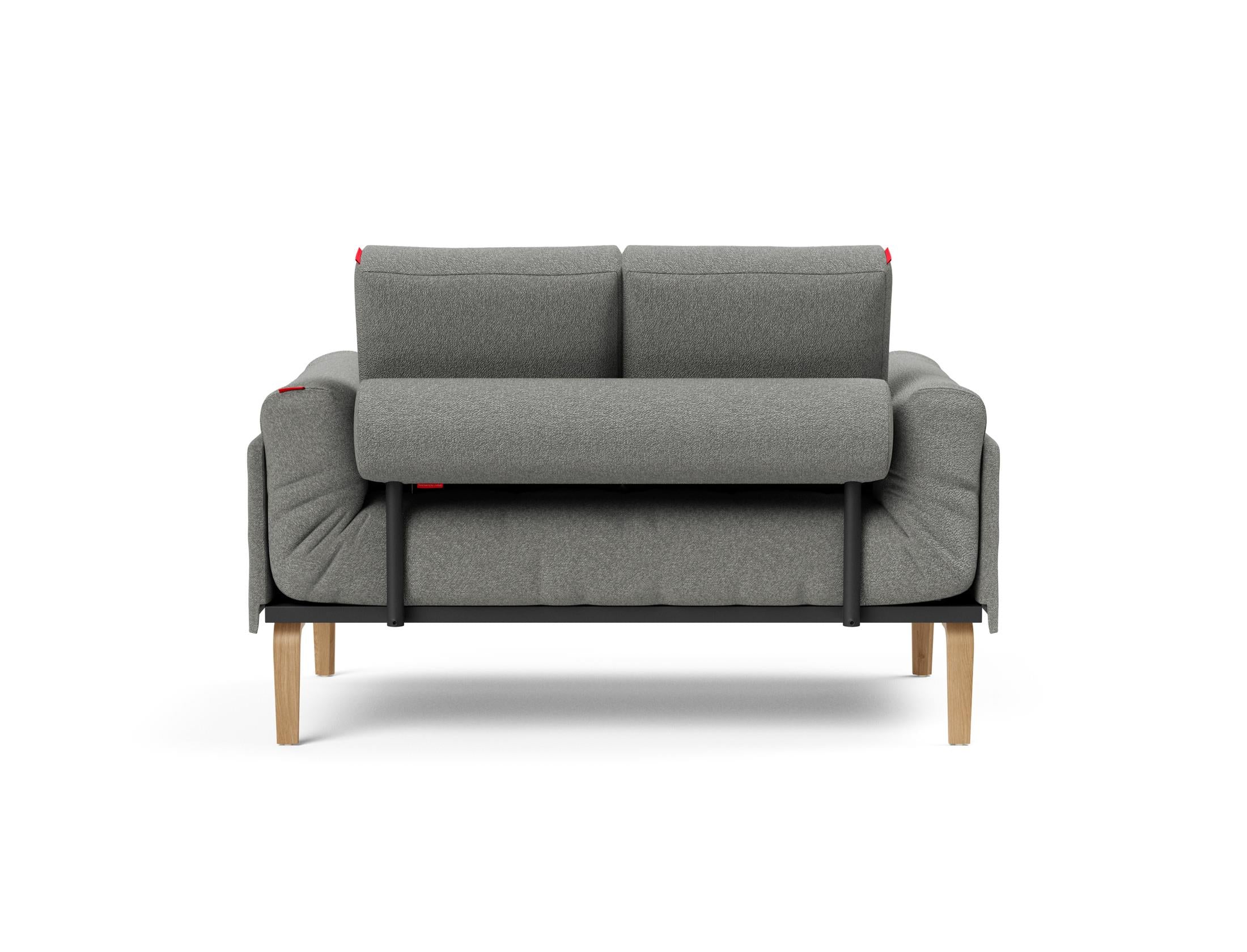 Entdecken Sie das Rollo Bow Klappsofa 80 von Innovation Living – ein elegantes, flexibles Sofa, das sich perfekt für kleine Räume eignet und höchsten Komfort bietet.