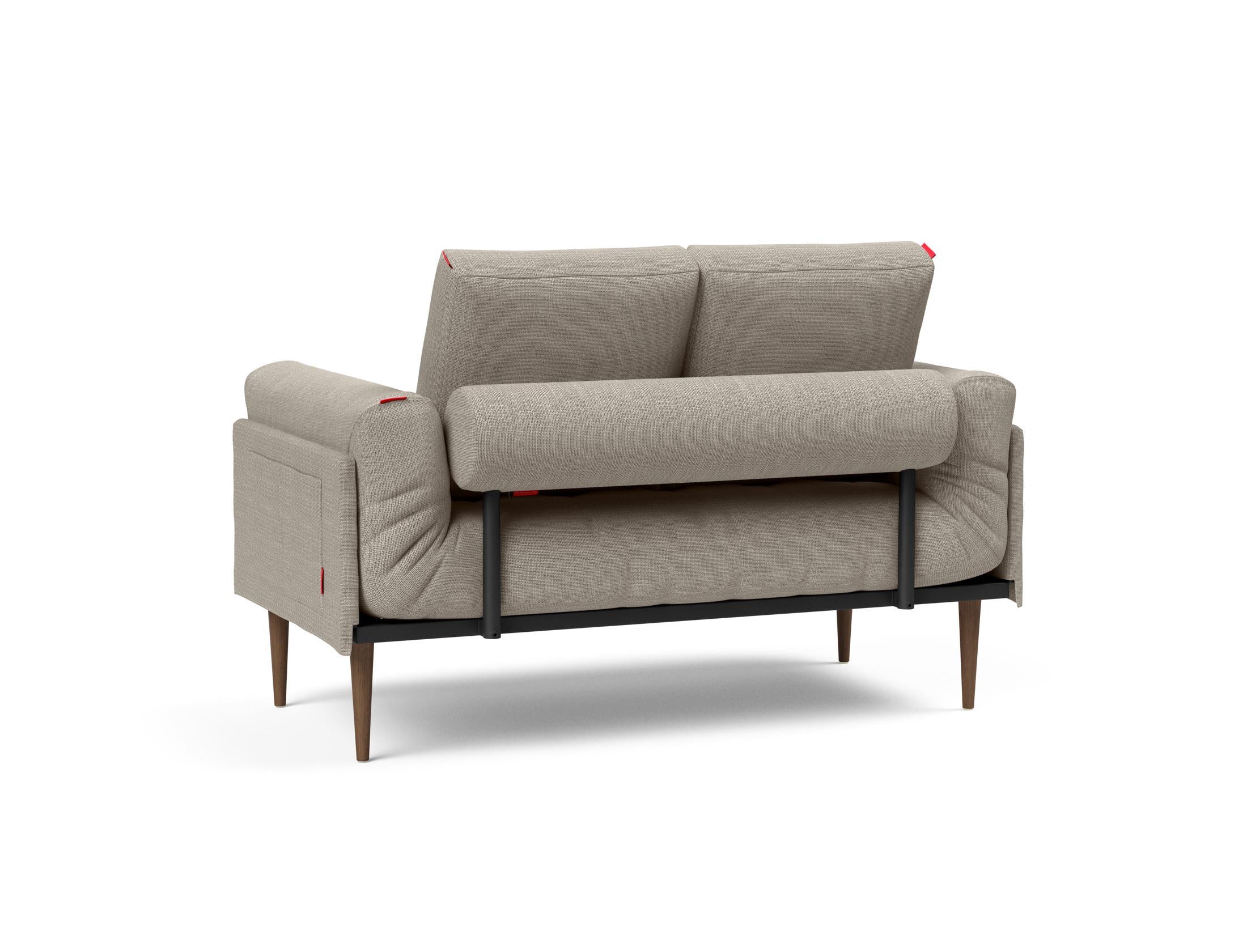 Entdecken Sie das Rollo Styletto Klappsofa 80 – ein elegantes, multifunktionales Sofa, das perfekten Komfort für kleine Wohnräume bietet.