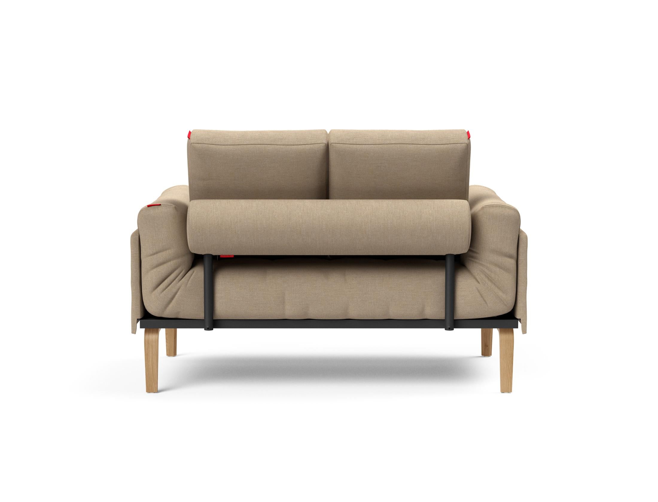Entdecken Sie das Rollo Bow Klappsofa 80 von Innovation Living – ein elegantes, flexibles Sofa, das sich perfekt für kleine Räume eignet und höchsten Komfort bietet.