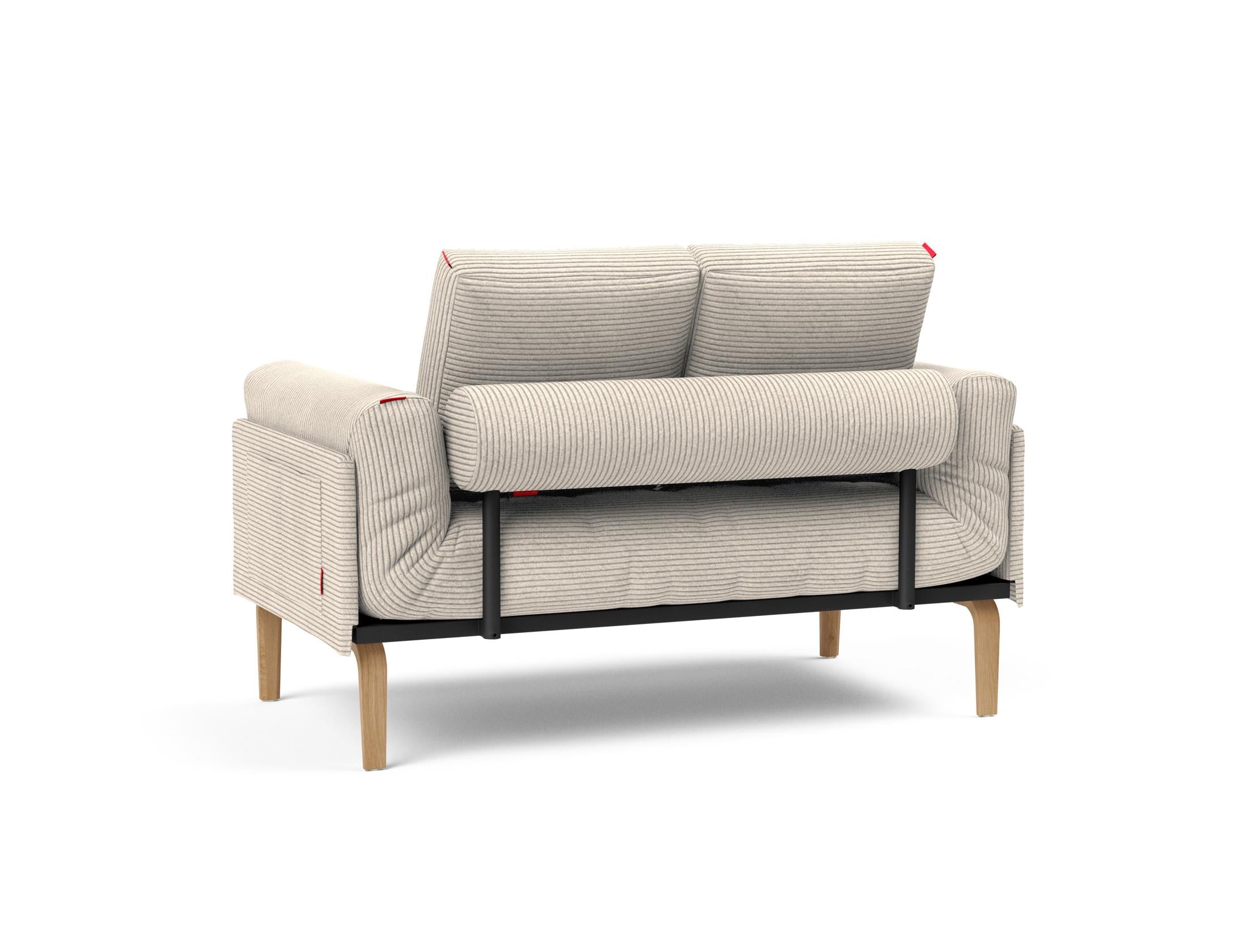Erleben Sie das Rollo Bow Klappsofa 80 von Innovation Living – ein stilvolles, anpassbares Möbelstück, ideal für kompakte Wohnräume und optimalen Komfort.