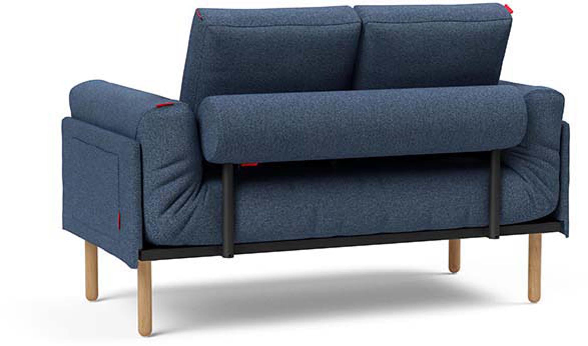 Entdecken Sie das Rollo Stem Klappsofa 80 von Innovation Living – ein stilvolles, funktionales Möbelstück mit anpassbarer Höhe und komfortabler Matratze.