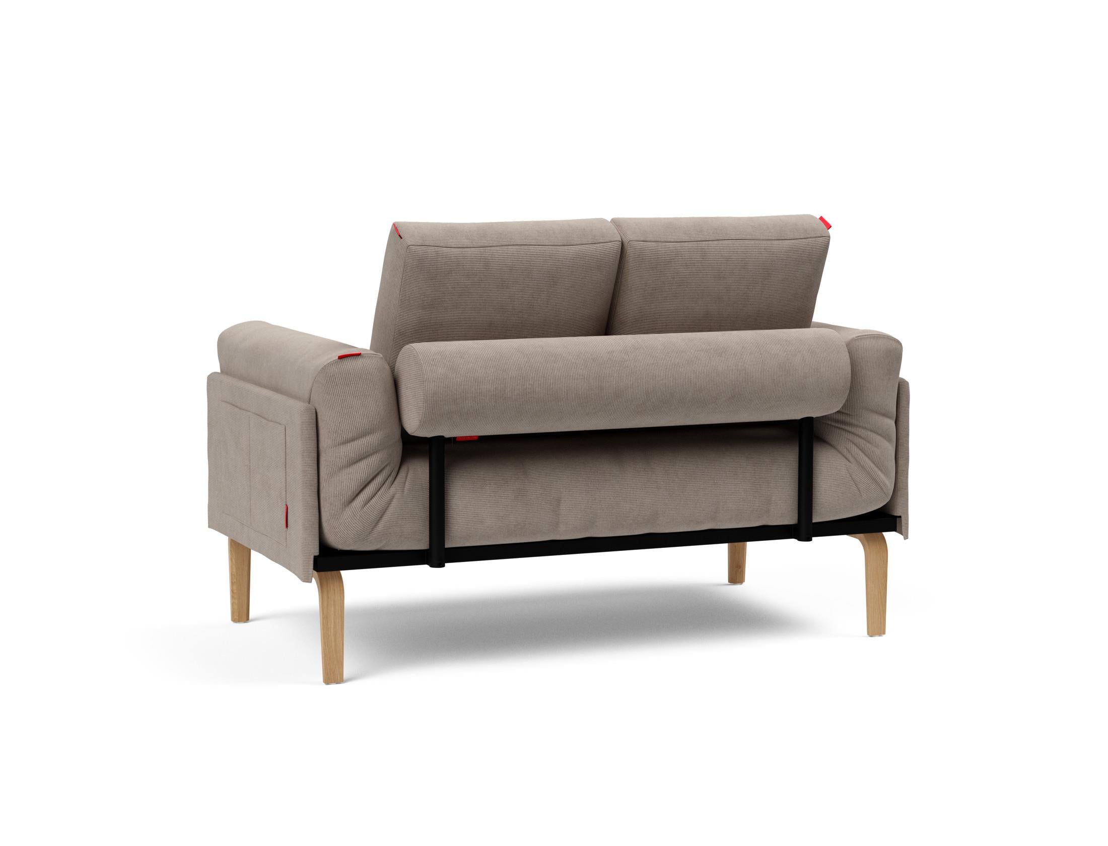 Entdecken Sie das Rollo Bow Klappsofa 80 von Innovation Living – ein stilvolles, multifunktionales Möbelstück, ideal für kompakte Wohnräume.