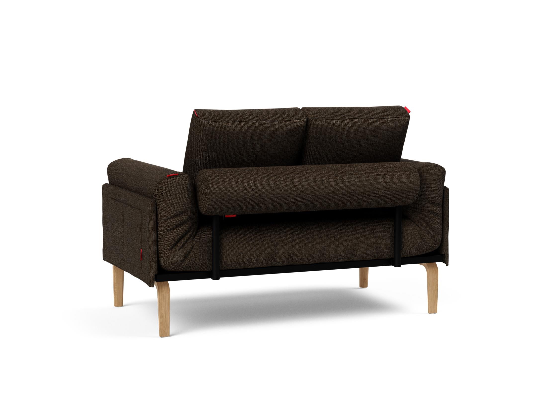 Erleben Sie das Rollo Bow Klappsofa 80 von Innovation Living – ein elegantes, flexibles Sofa, das ideal für kleine Räume ist und höchsten Komfort bietet.