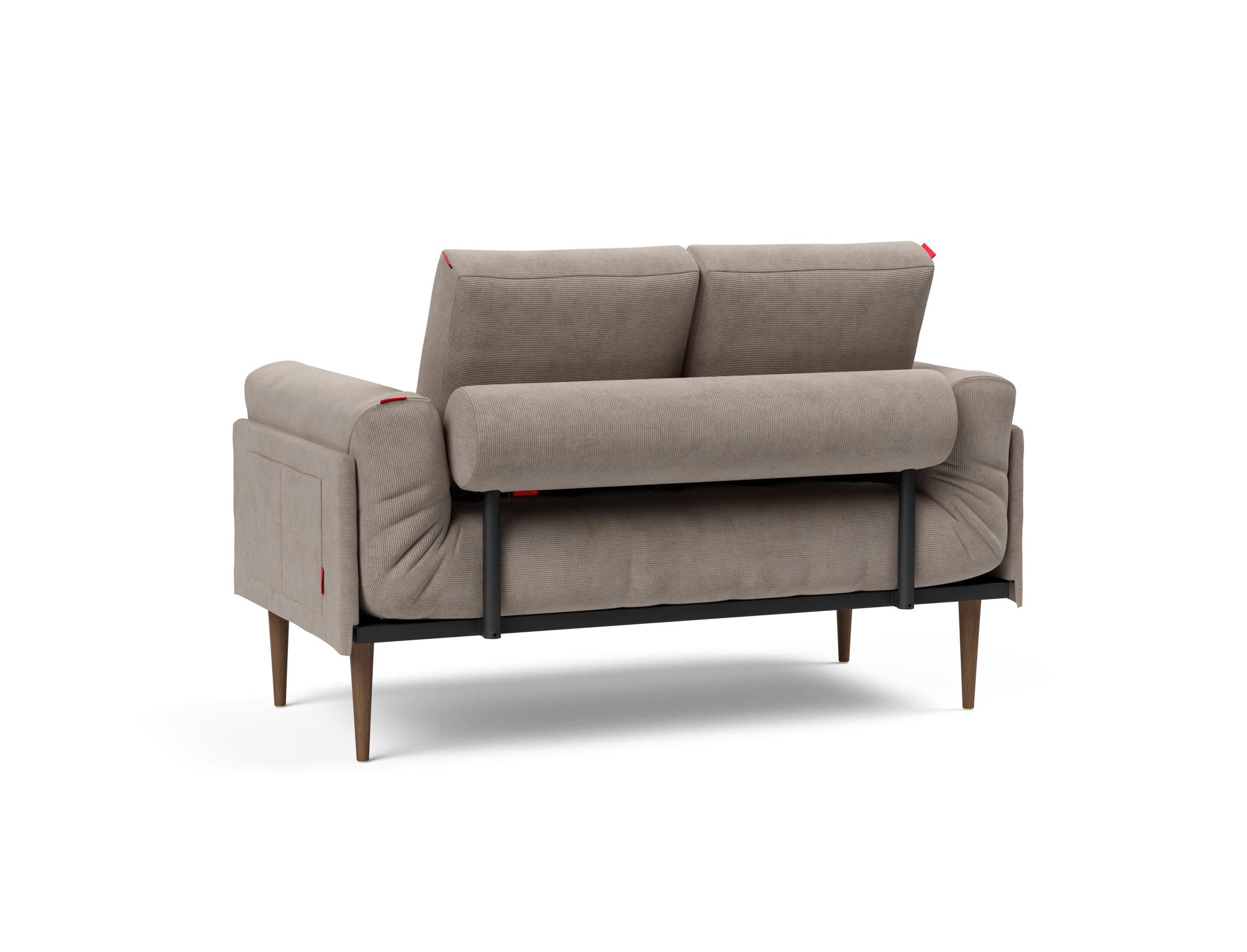 Erleben Sie das Rollo Styletto Klappsofa 80 – ein elegantes, flexibles Möbelstück, ideal für kompakte Wohnräume und maximalen Komfort.