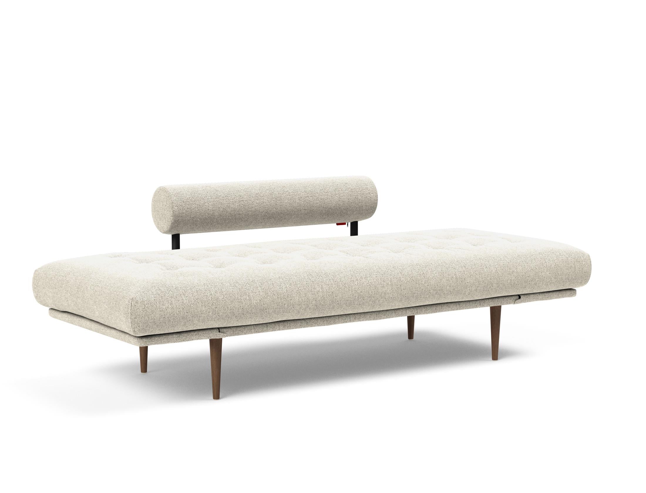 Erleben Sie das Rollo Styletto Klappsofa 80 – ein elegantes, flexibles Möbelstück, ideal für kompakte Wohnräume und maximalen Komfort.