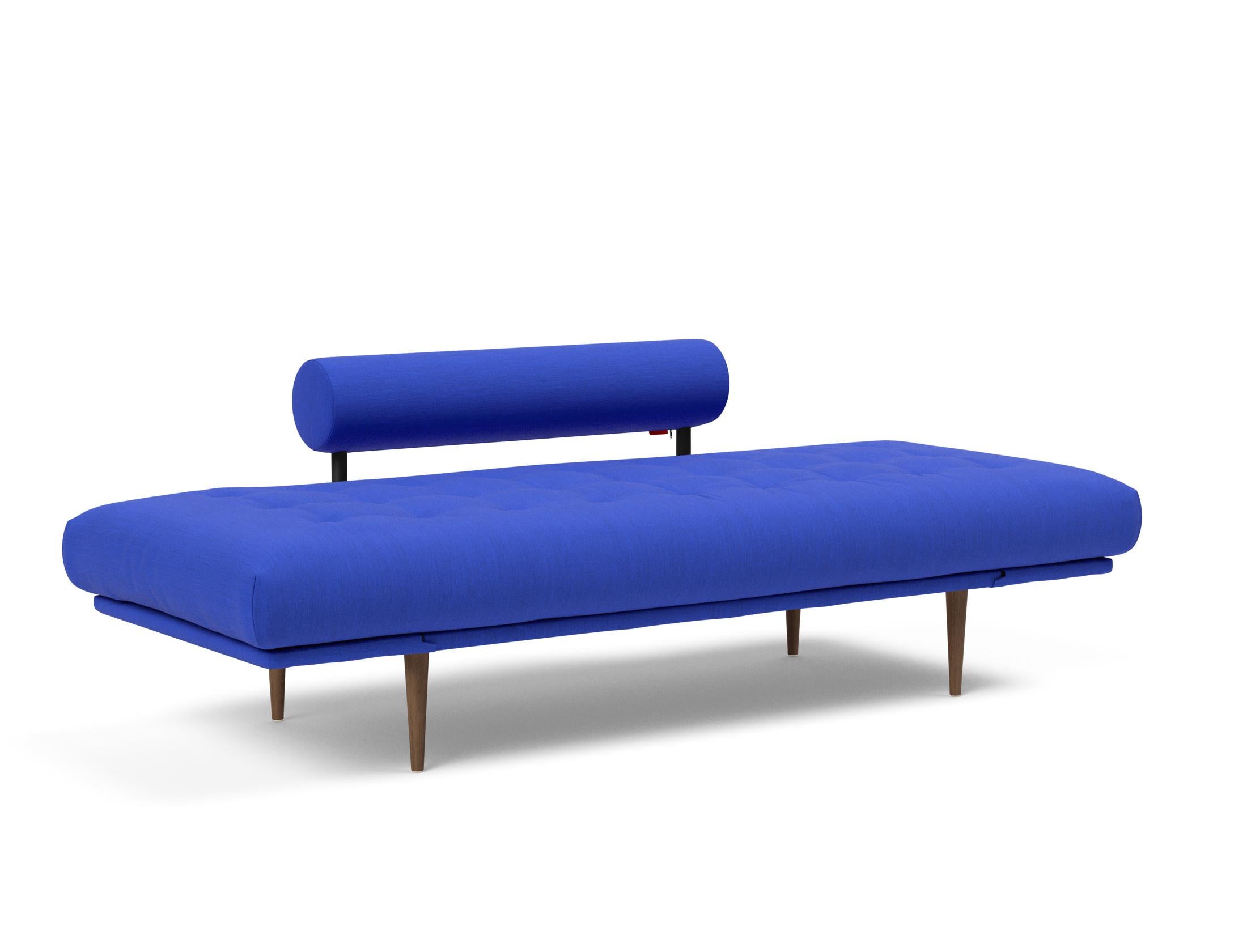 Erleben Sie das Rollo Styletto Klappsofa 80 – ein elegantes, flexibles Möbelstück, ideal für kompakte Wohnräume und maximalen Komfort.
