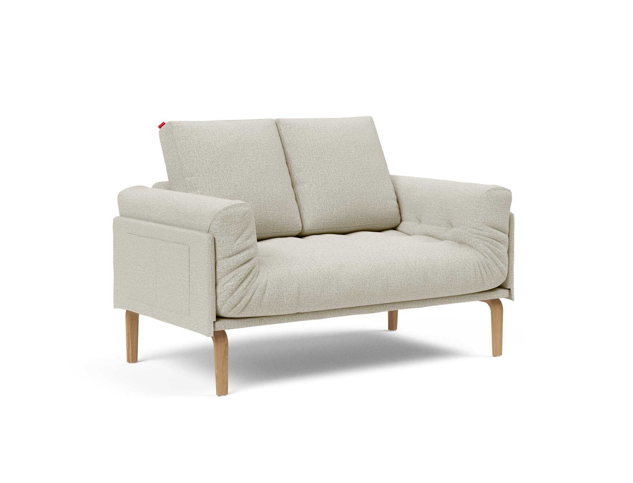 Entdecken Sie das Rollo Bow Klappsofa 80 von Innovation Living – ein elegantes, flexibles Tagesbett, das modernen Wohnkomfort auf kleinem Raum bietet.