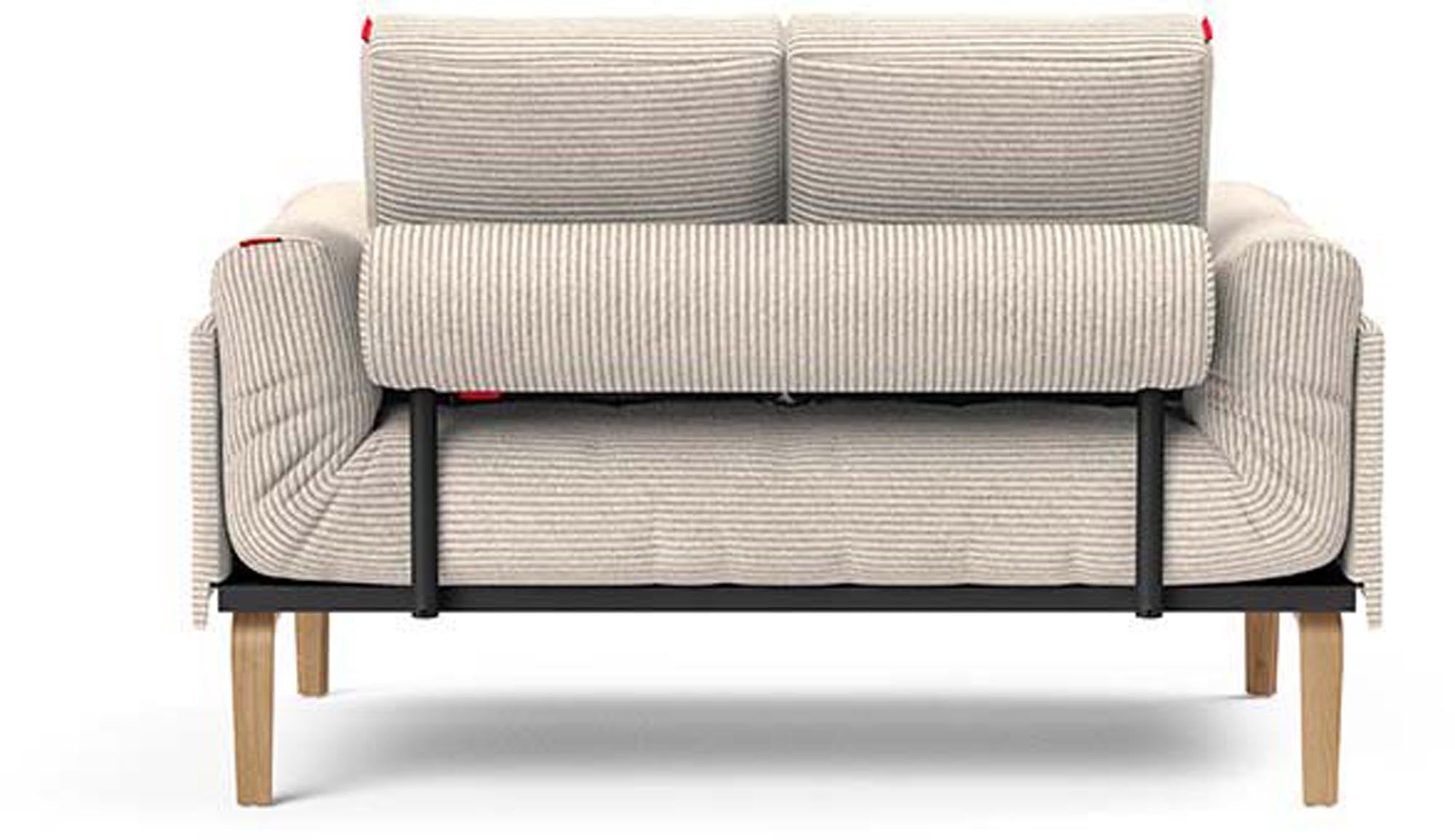 Entdecken Sie das Rollo Bow Klappsofa 80 Spring von Innovation Living – ein elegantes, vielseitiges Möbelstück für jeden Raum.