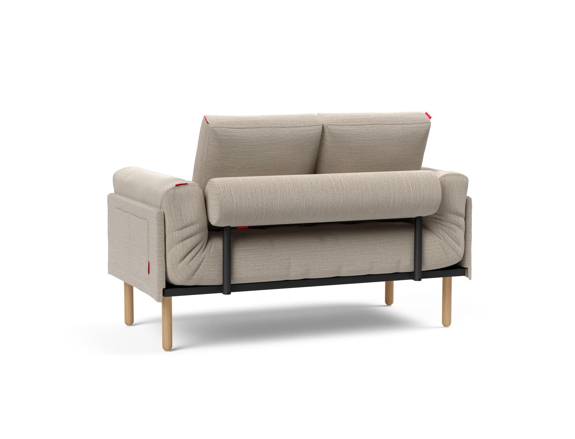 Entdecken Sie das Rollo Stem Klappsofa 80 von Innovation Living – ein elegantes Tagesbett, das durch seine Vielseitigkeit und hochwertigen Materialien besticht.
